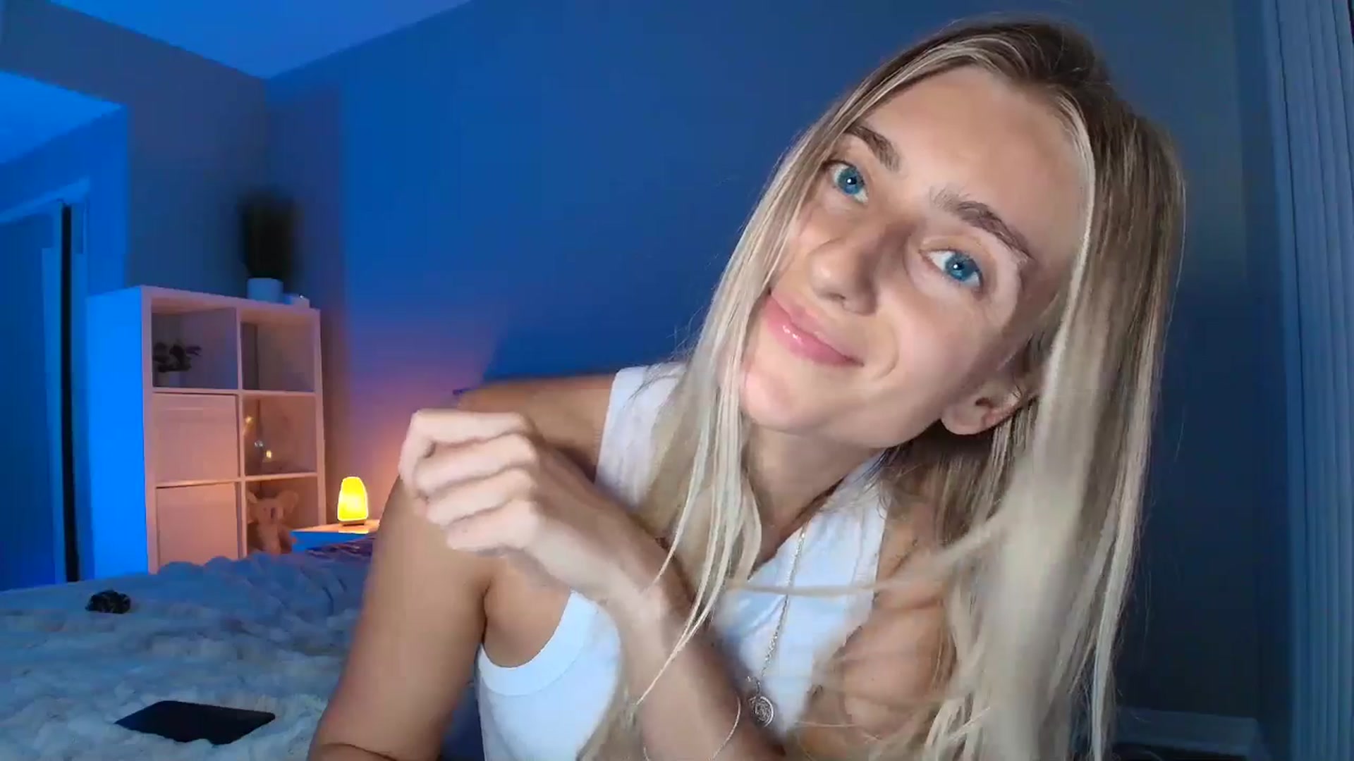 Gallery image thumbnail from Vodka_Queen's myfreecams stream on, 07/30/2025, 07:32 image 16 of 20