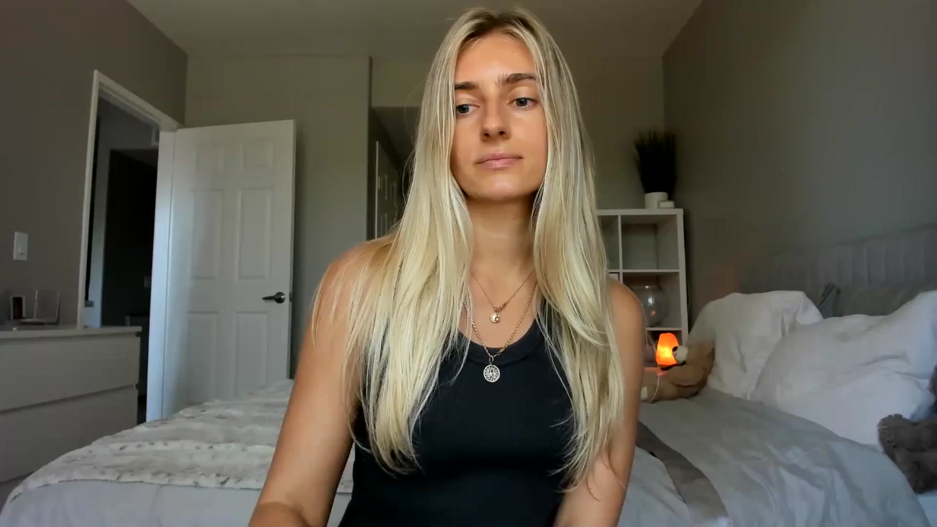 Gallery image thumbnail from Vodka_Queen's myfreecams stream on, 07/30/2025, 22:32 image 17 of 20