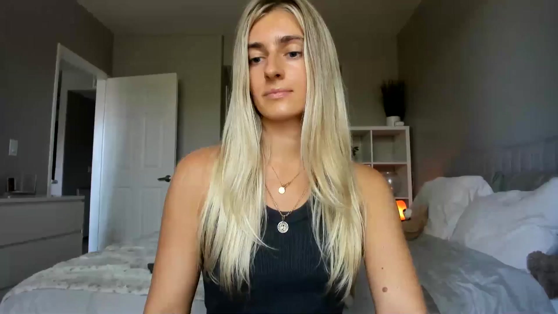Gallery image thumbnail from Vodka_Queen's myfreecams stream on, 07/30/2025, 22:32 image 10 of 20