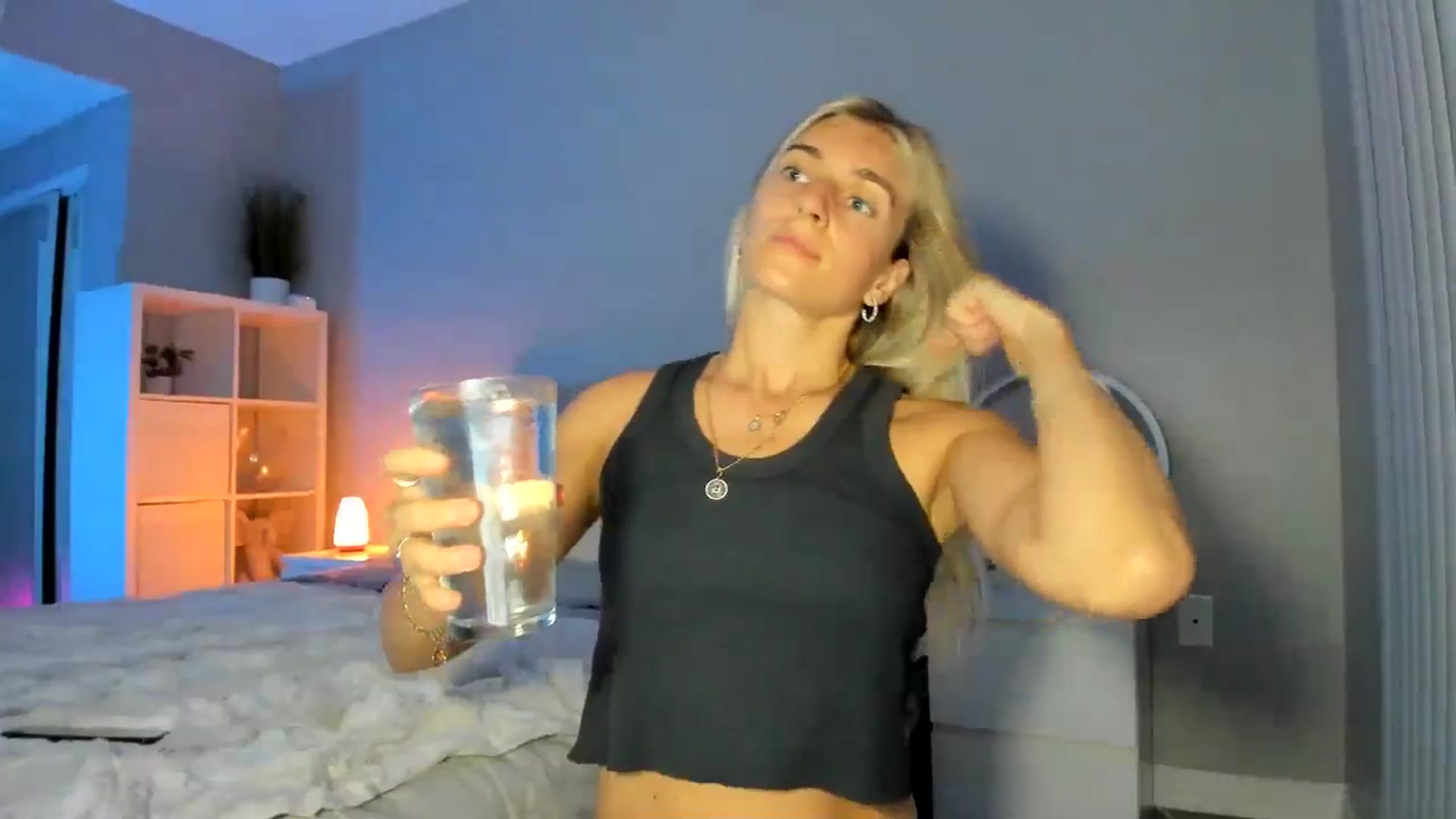 Gallery image thumbnail from Vodka_Queen's myfreecams stream on, 07/31/2025, 06:18 image 15 of 20