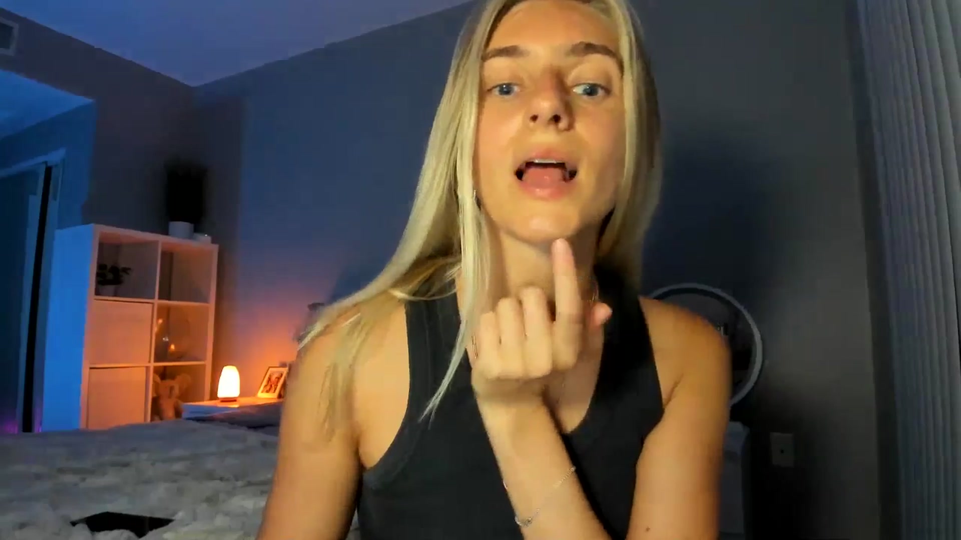 Gallery image thumbnail from Vodka_Queen's myfreecams stream on, 07/31/2025, 06:18 image 12 of 20