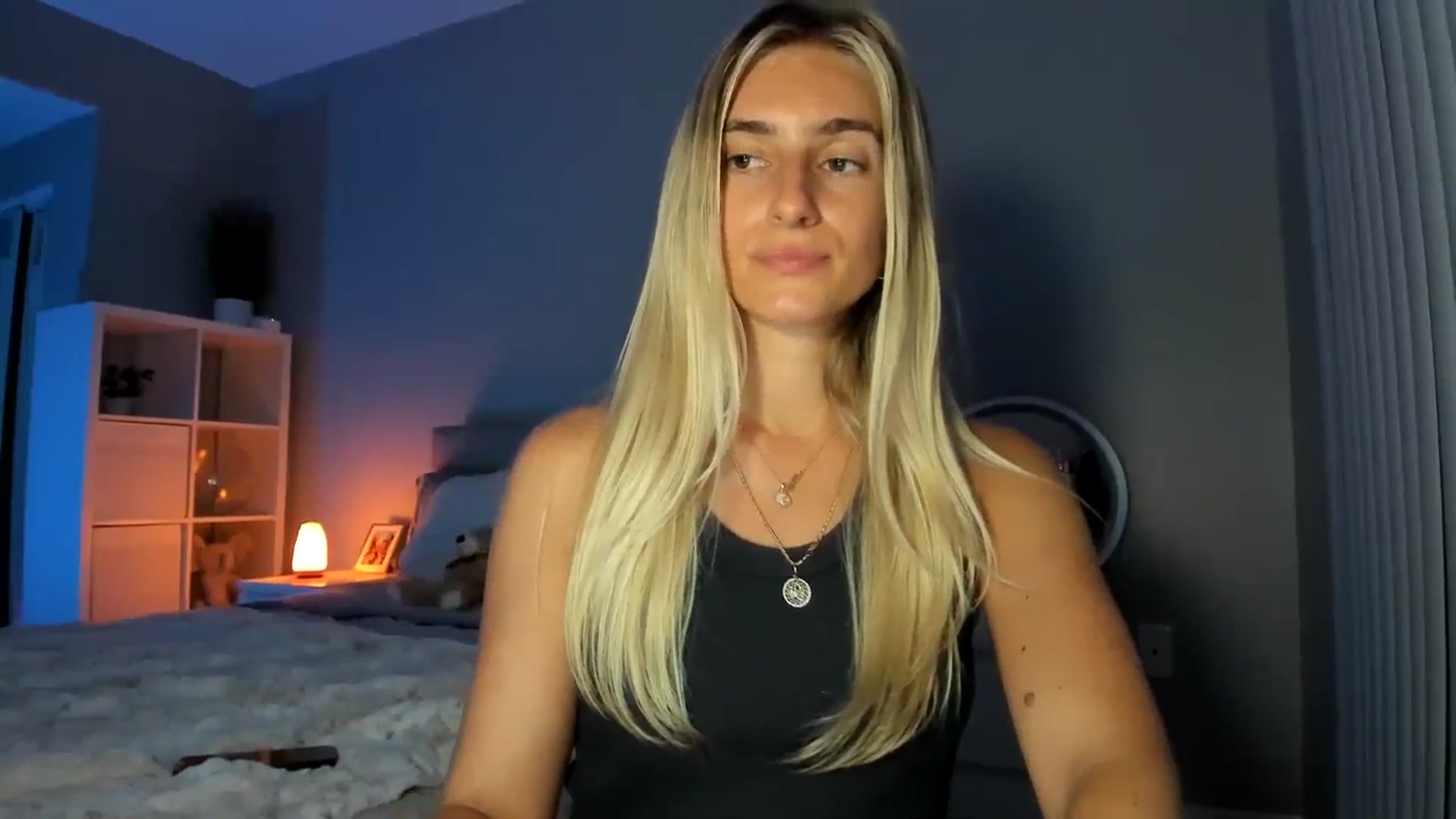 Gallery image thumbnail from Vodka_Queen's myfreecams stream on, 07/31/2025, 08:09 image 15 of 20