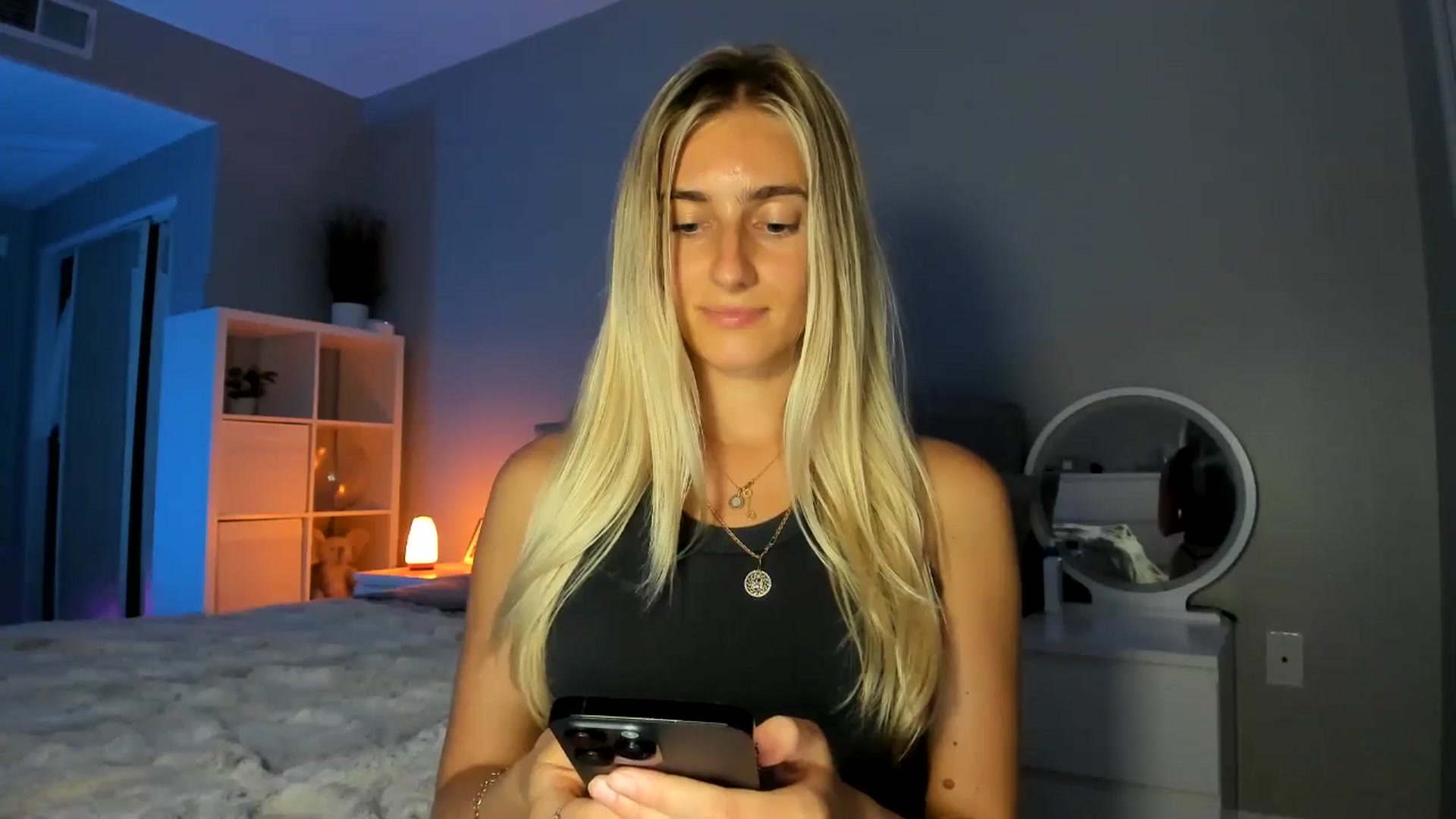 Gallery image thumbnail from Vodka_Queen's myfreecams stream on, 07/31/2025, 08:09 image 18 of 20
