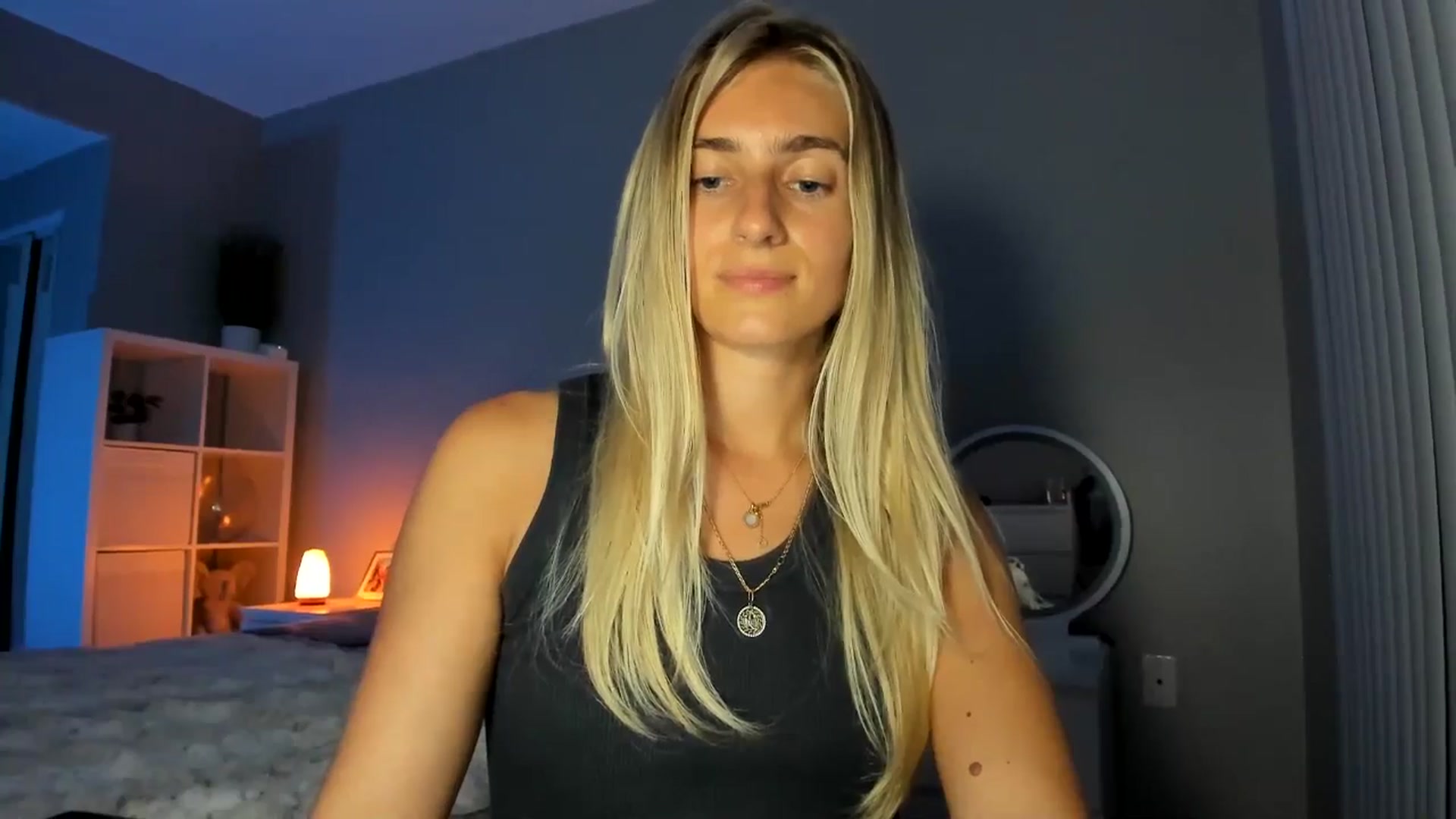 Gallery image thumbnail from Vodka_Queen's myfreecams stream on, 07/31/2025, 08:09 image 7 of 20