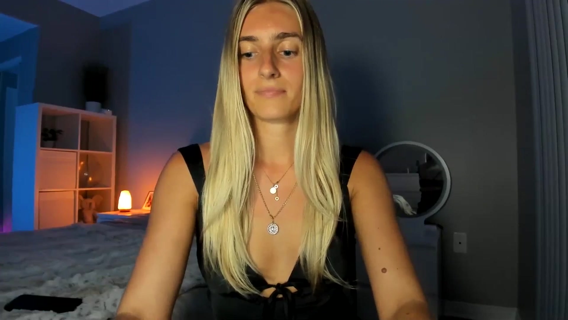 Gallery image thumbnail from Vodka_Queen's myfreecams stream on, 08/01/2025, 06:28 image 20 of 20