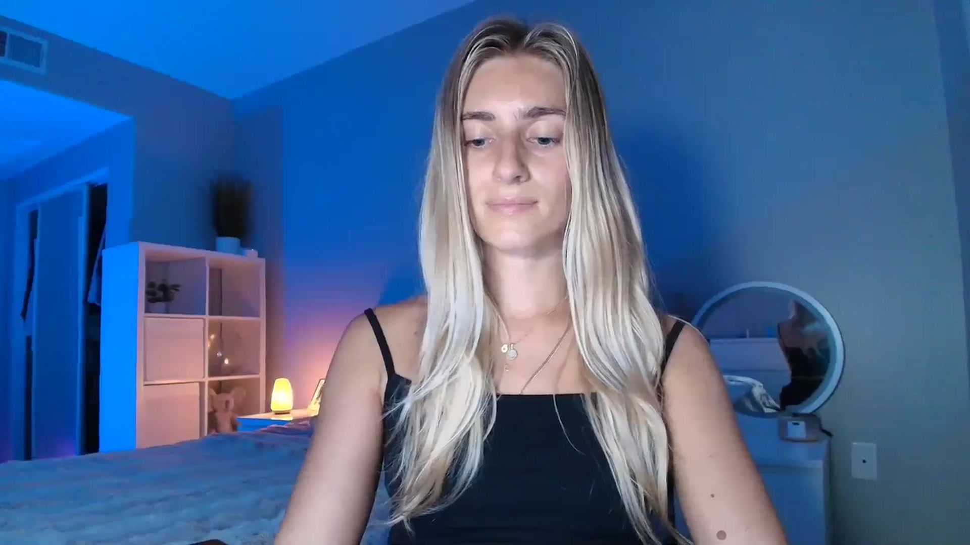 Gallery image thumbnail from Vodka_Queen's myfreecams stream on, 08/05/2025, 06:20 image 17 of 20
