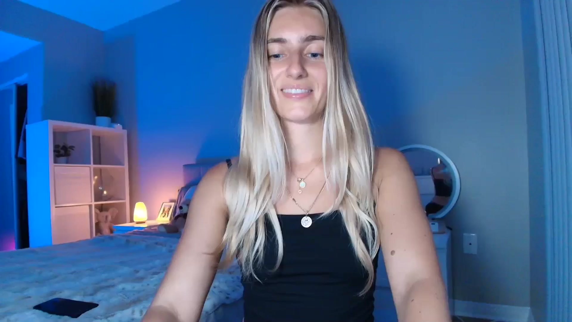 Gallery image thumbnail from Vodka_Queen's myfreecams stream on, 08/05/2025, 06:20 image 6 of 20