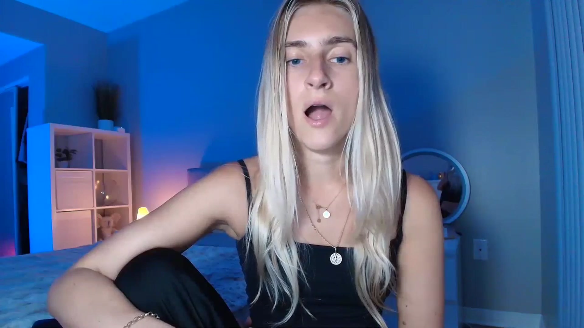 Gallery image thumbnail from Vodka_Queen's myfreecams stream on, 08/05/2025, 06:20 image 7 of 20