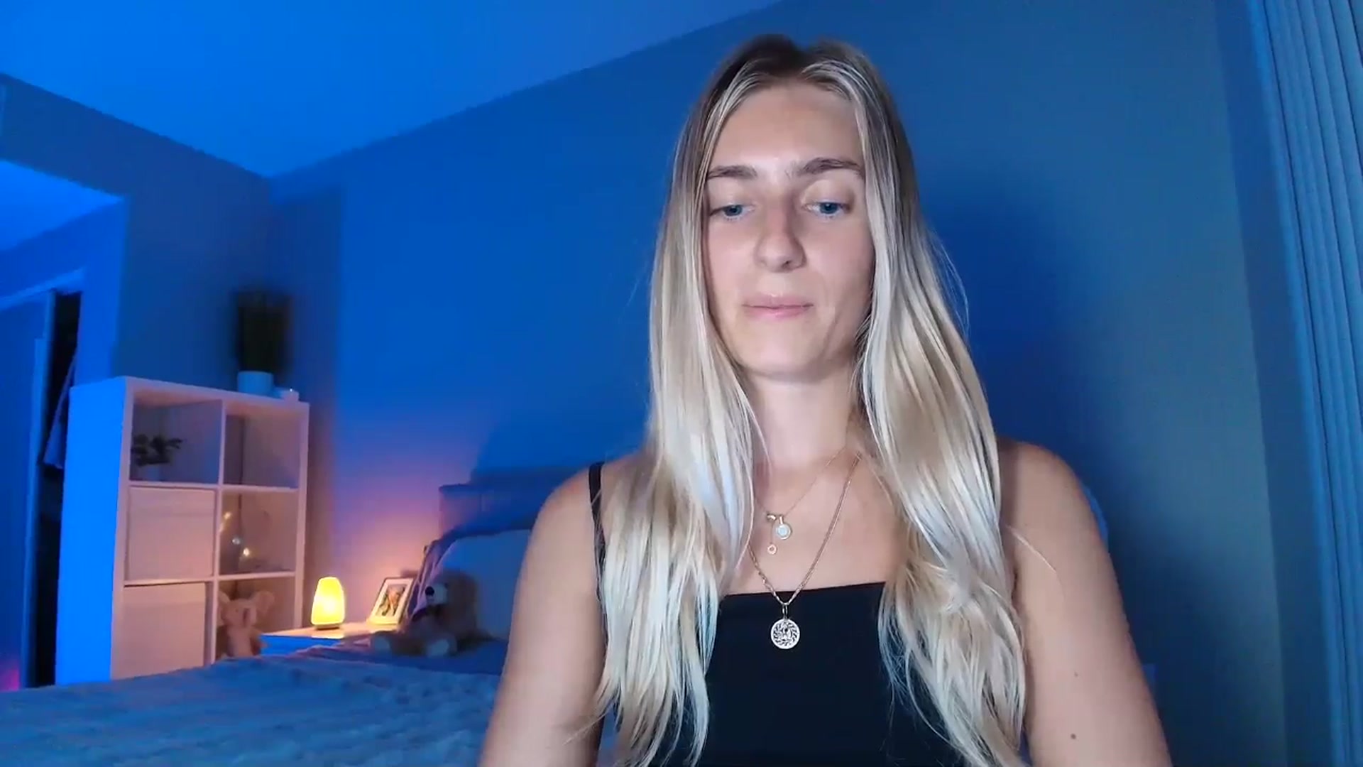 Gallery image thumbnail from Vodka_Queen's myfreecams stream on, 08/05/2025, 06:20 image 19 of 20