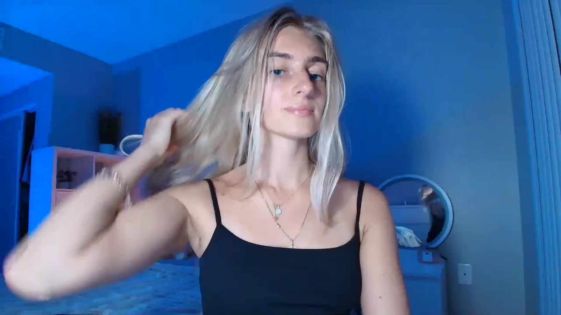 Gallery image thumbnail from Vodka_Queen's myfreecams stream on, 08/05/2025, 06:20 image 1 of 20