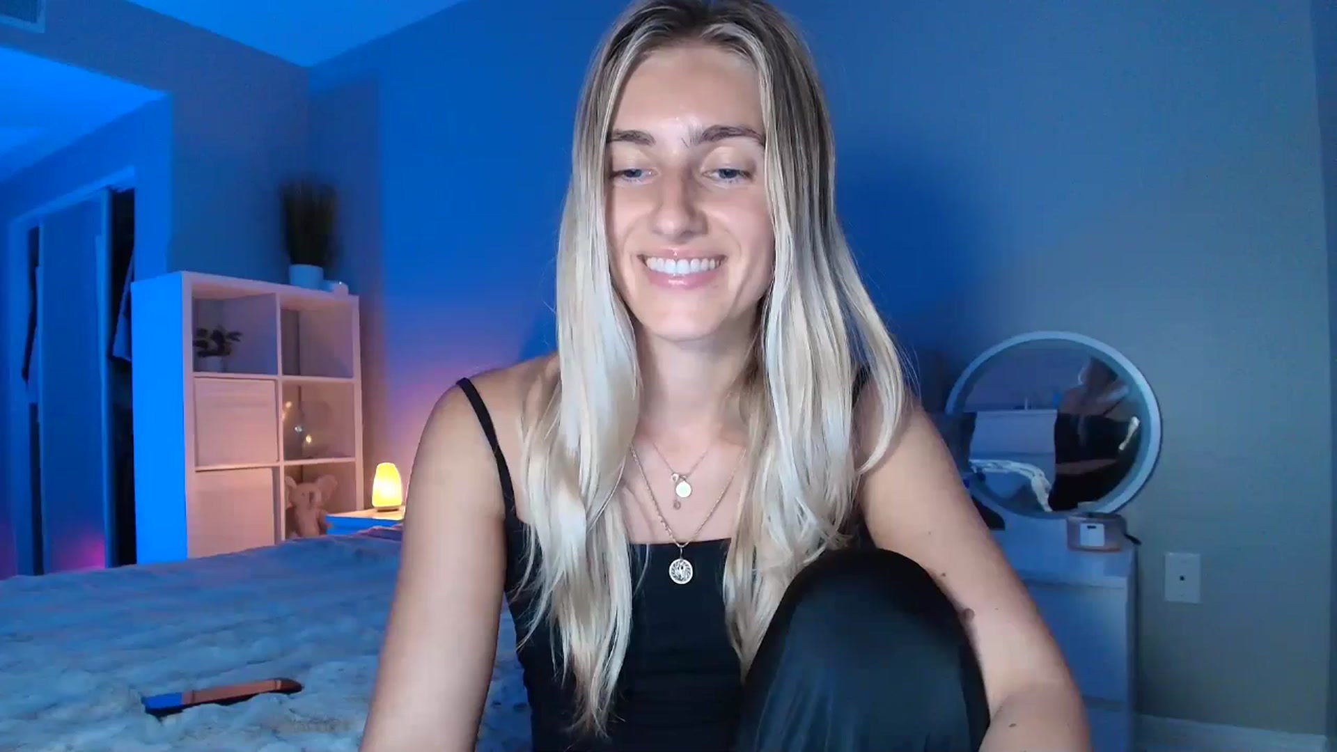 Gallery image thumbnail from Vodka_Queen's myfreecams stream on, 08/05/2025, 06:20 image 15 of 20