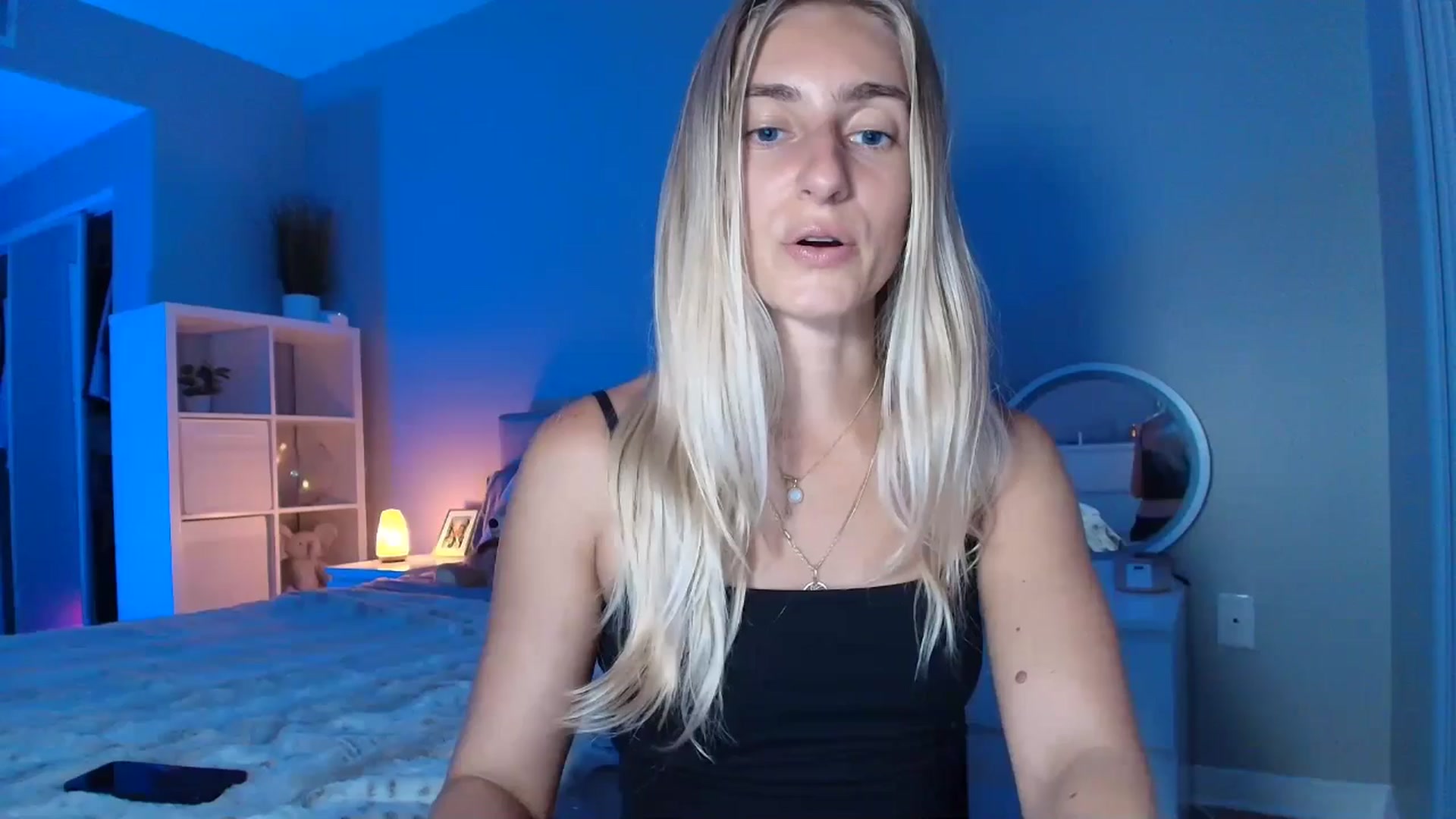 Gallery image thumbnail from Vodka_Queen's myfreecams stream on, 08/05/2025, 06:20 image 5 of 20