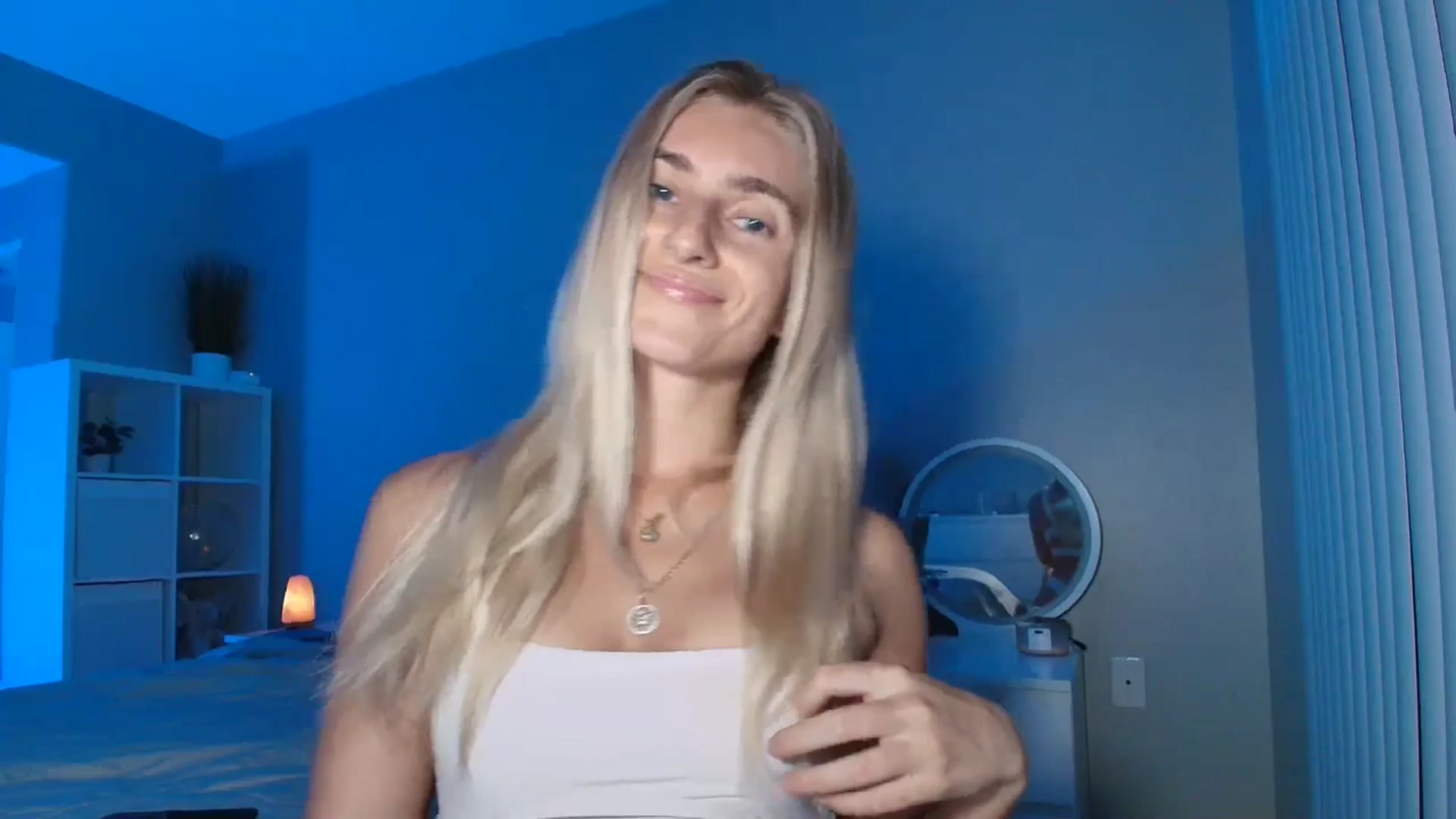 Gallery image thumbnail from Vodka_Queen's myfreecams stream on, 08/14/2025, 07:37 image 2 of 20