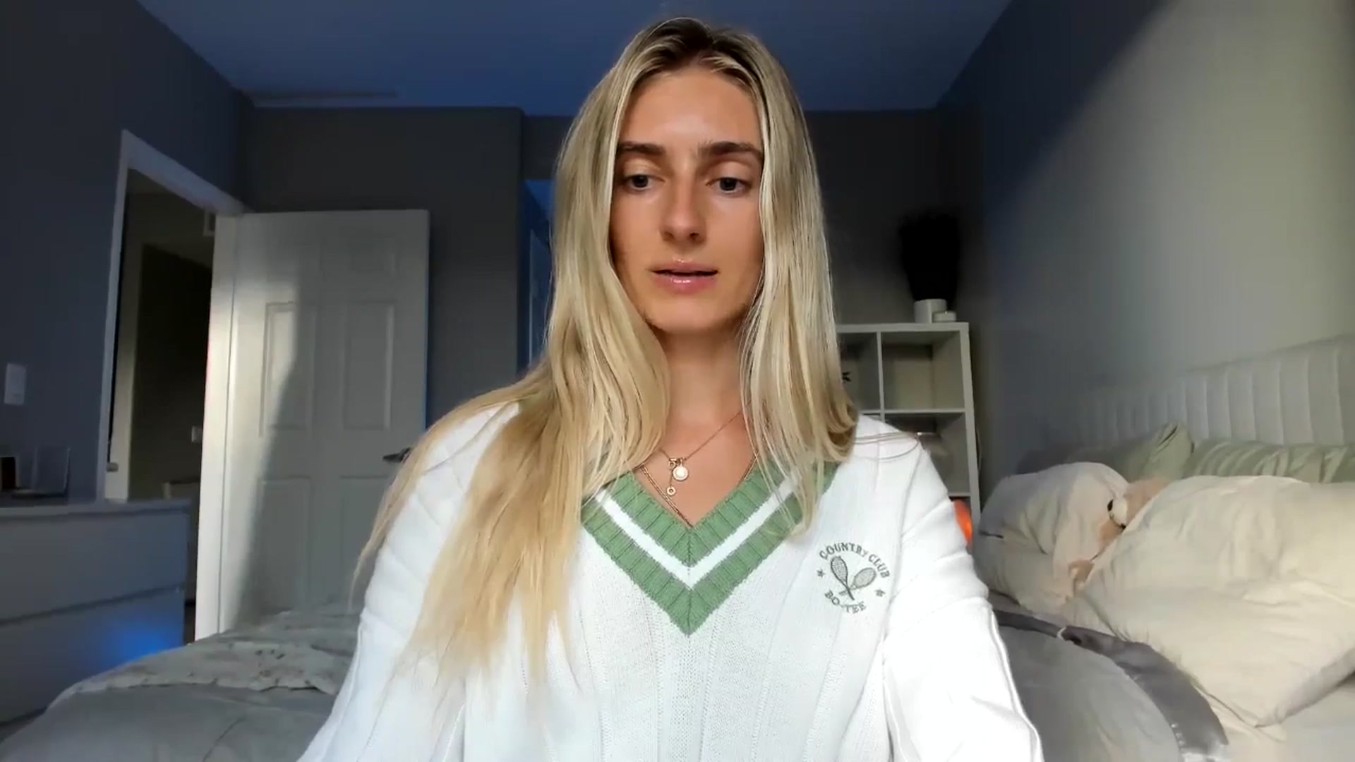 Gallery image thumbnail from Vodka_Queen's myfreecams stream on, 08/17/2025, 02:24 image 9 of 20