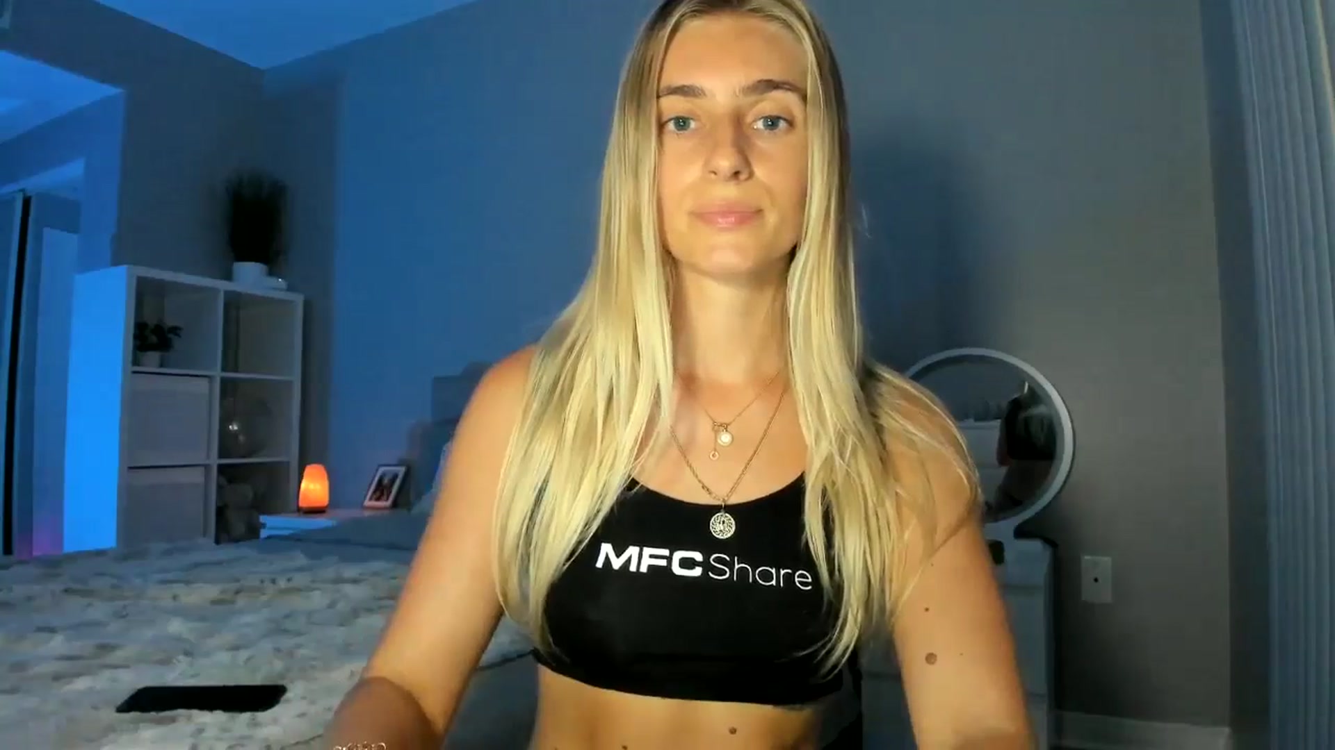 Gallery image thumbnail from Vodka_Queen's myfreecams stream on, 08/21/2025, 04:55 image 8 of 20