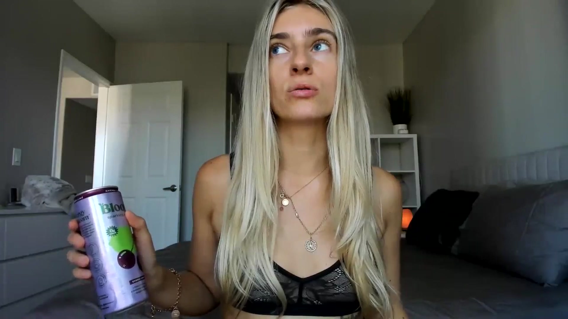 Gallery image thumbnail from Vodka_Queen's myfreecams stream on, 08/22/2025, 18:59 image 2 of 20