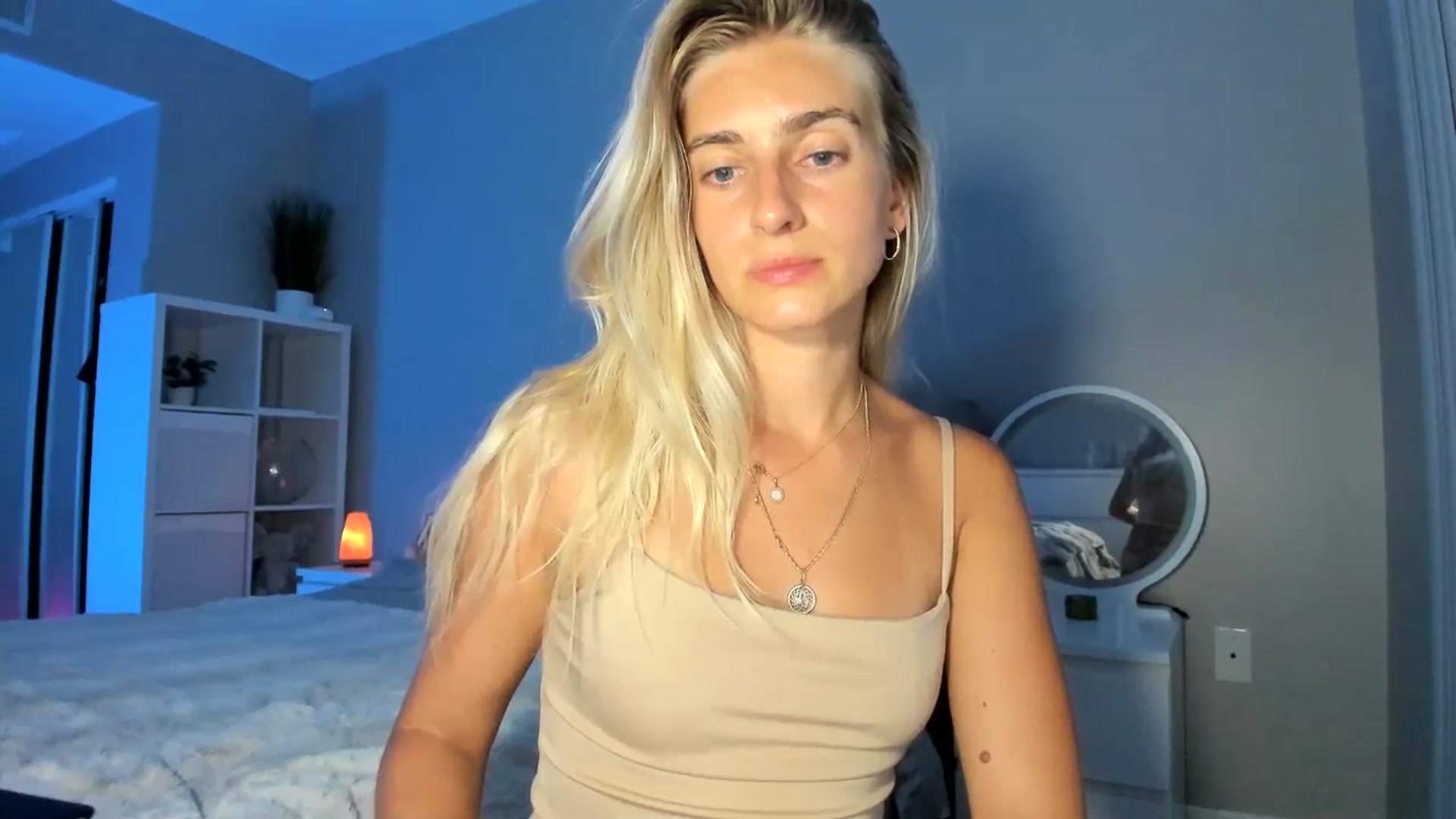 Gallery image thumbnail from Vodka_Queen's myfreecams stream on, 09/02/2025, 06:43 image 18 of 20