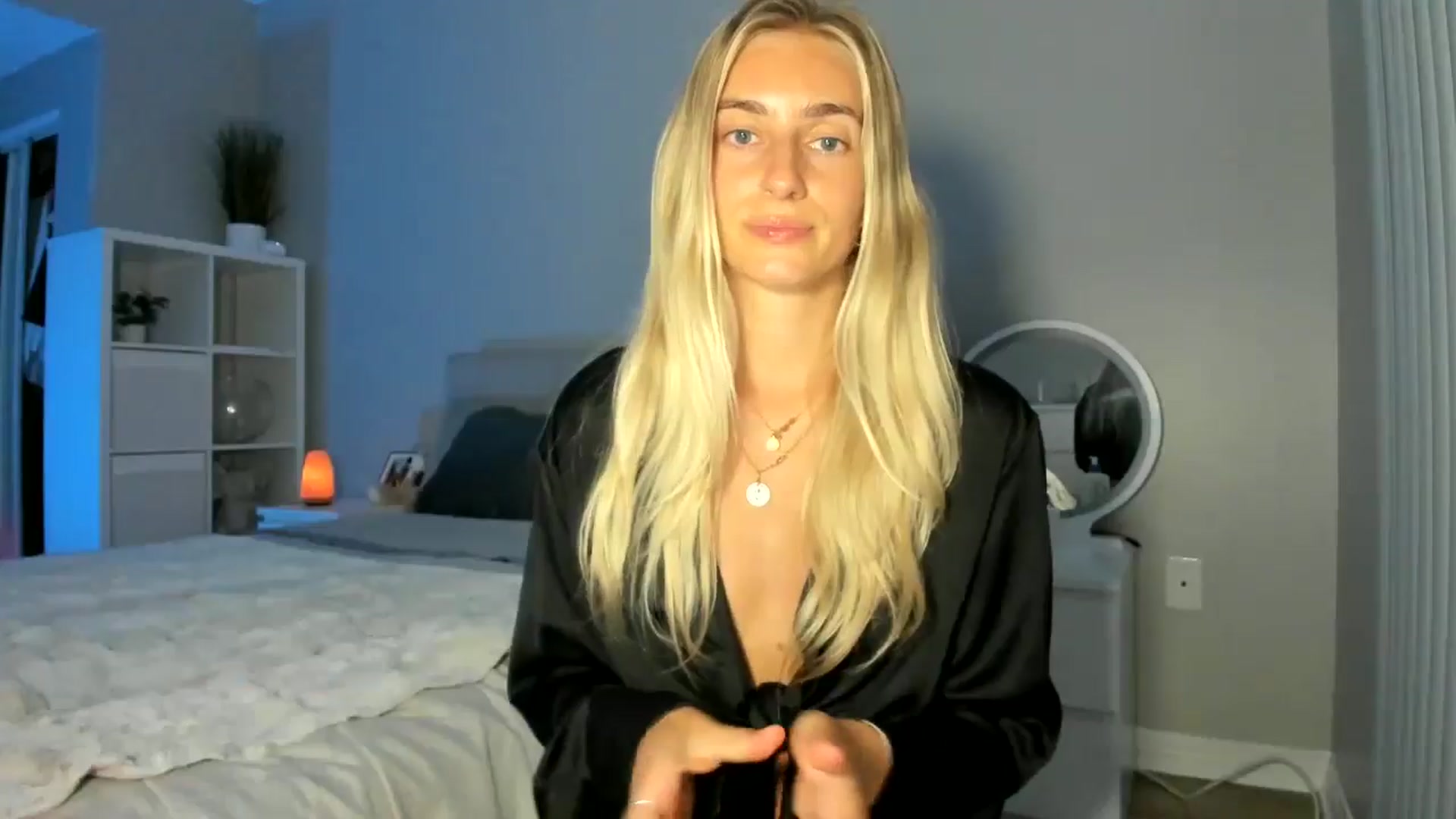 Gallery image thumbnail from Vodka_Queen's myfreecams stream on, 09/03/2025, 06:45 image 7 of 20