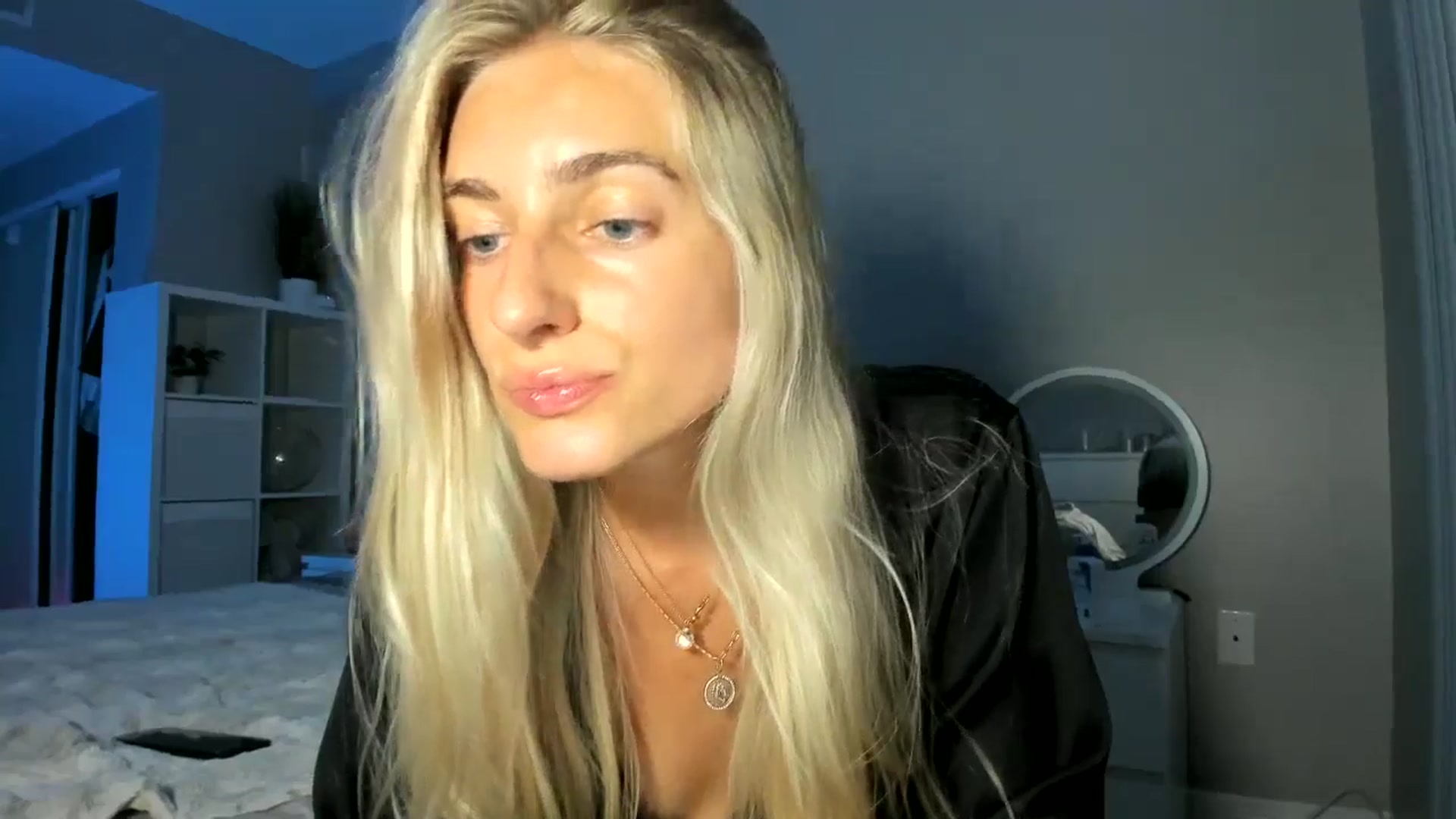 Gallery image thumbnail from Vodka_Queen's myfreecams stream on, 09/03/2025, 06:45 image 3 of 20