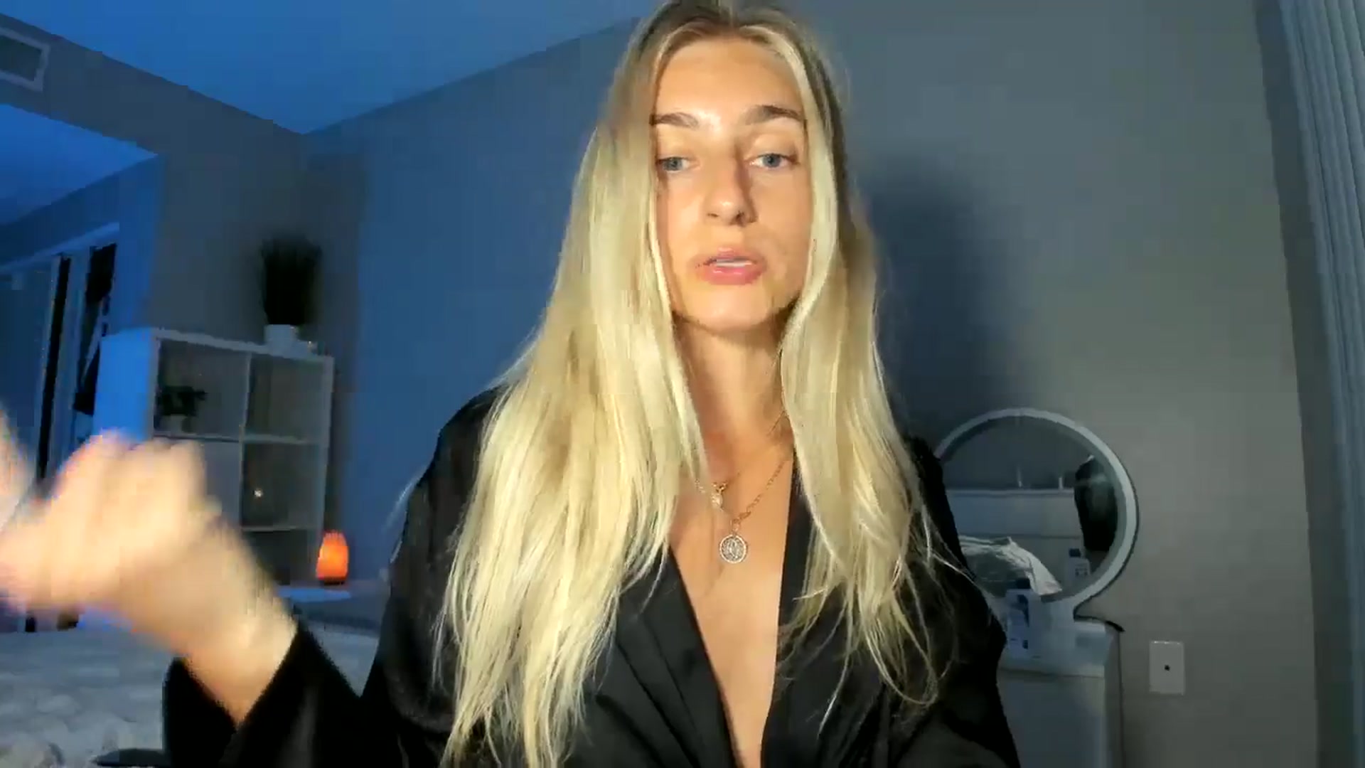 Gallery image thumbnail from Vodka_Queen's myfreecams stream on, 09/03/2025, 06:45 image 4 of 20