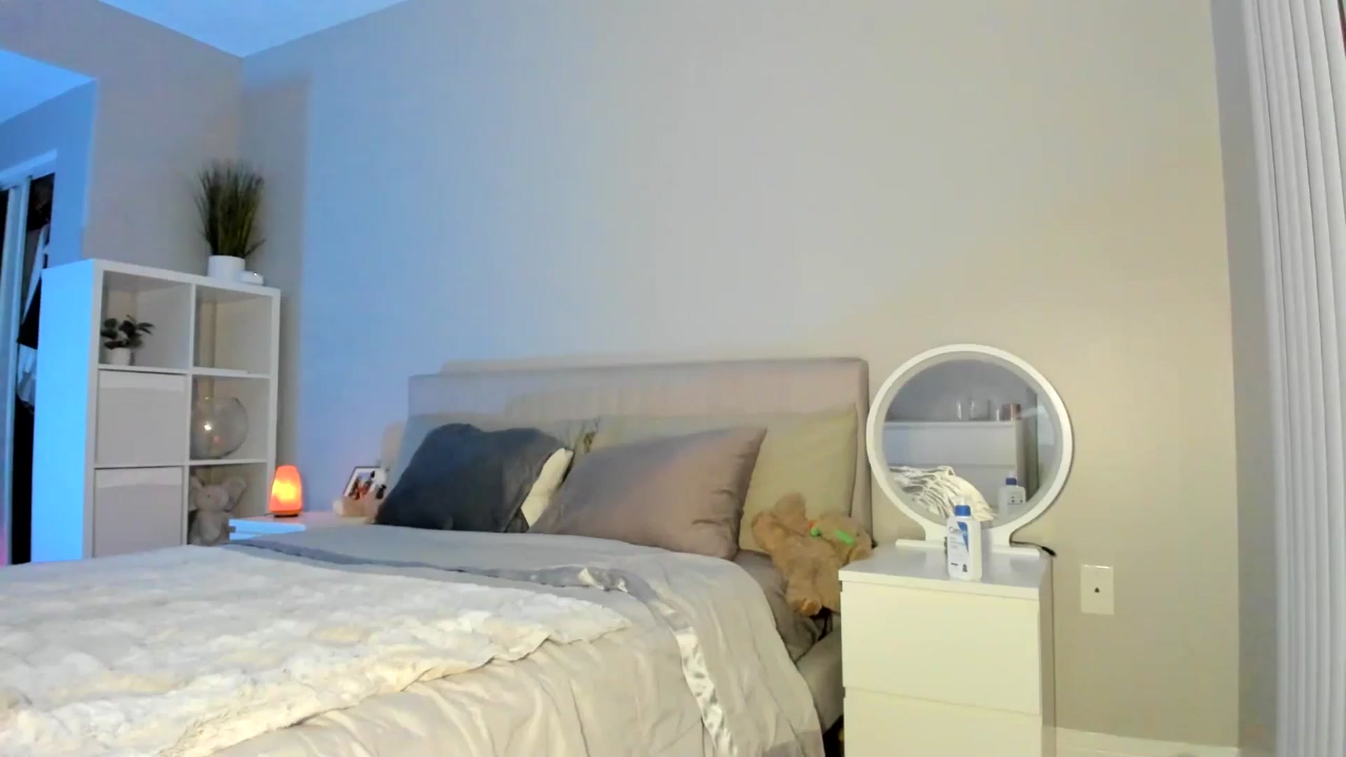 Gallery image thumbnail from Vodka_Queen's myfreecams stream on, 09/03/2025, 06:45 image 10 of 20