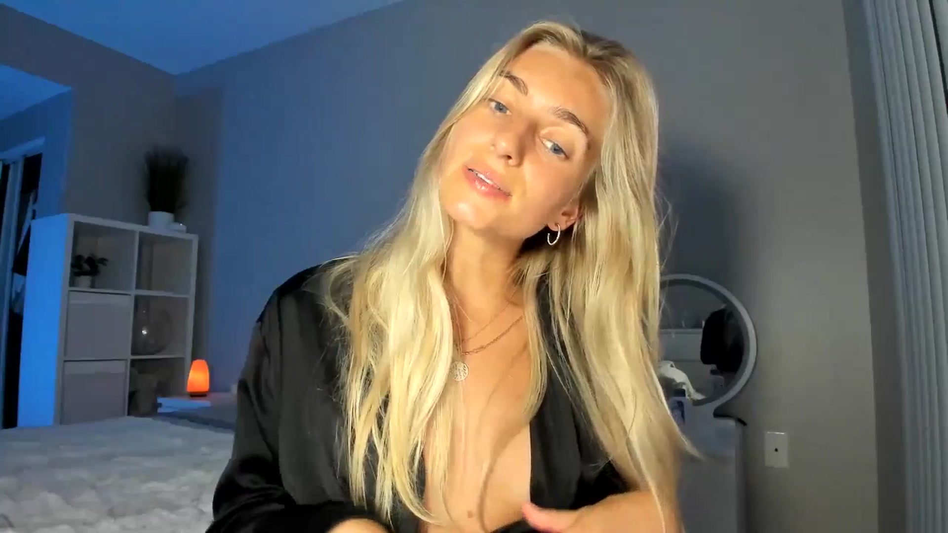 Gallery image thumbnail from Vodka_Queen's myfreecams stream on, 09/03/2025, 06:45 image 12 of 20