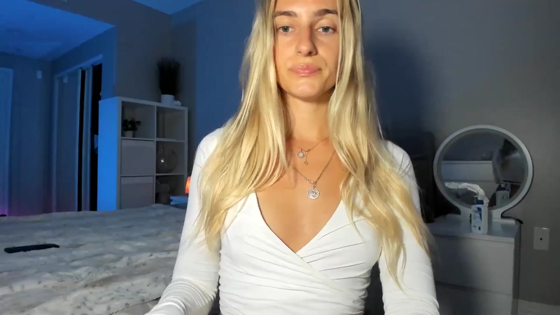Gallery image thumbnail from Vodka_Queen's myfreecams stream on, 09/04/2025, 05:59 image 20 of 20