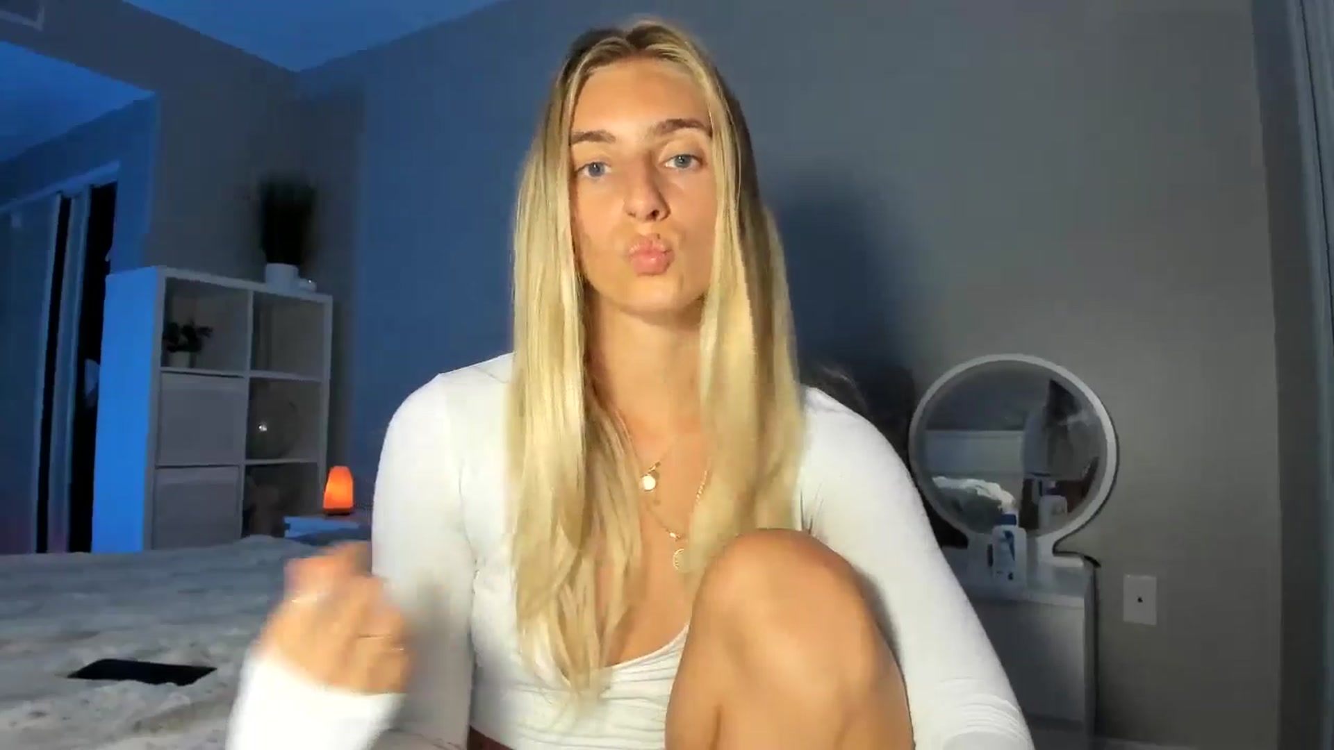 Gallery image thumbnail from Vodka_Queen's myfreecams stream on, 09/04/2025, 06:16 image 20 of 20
