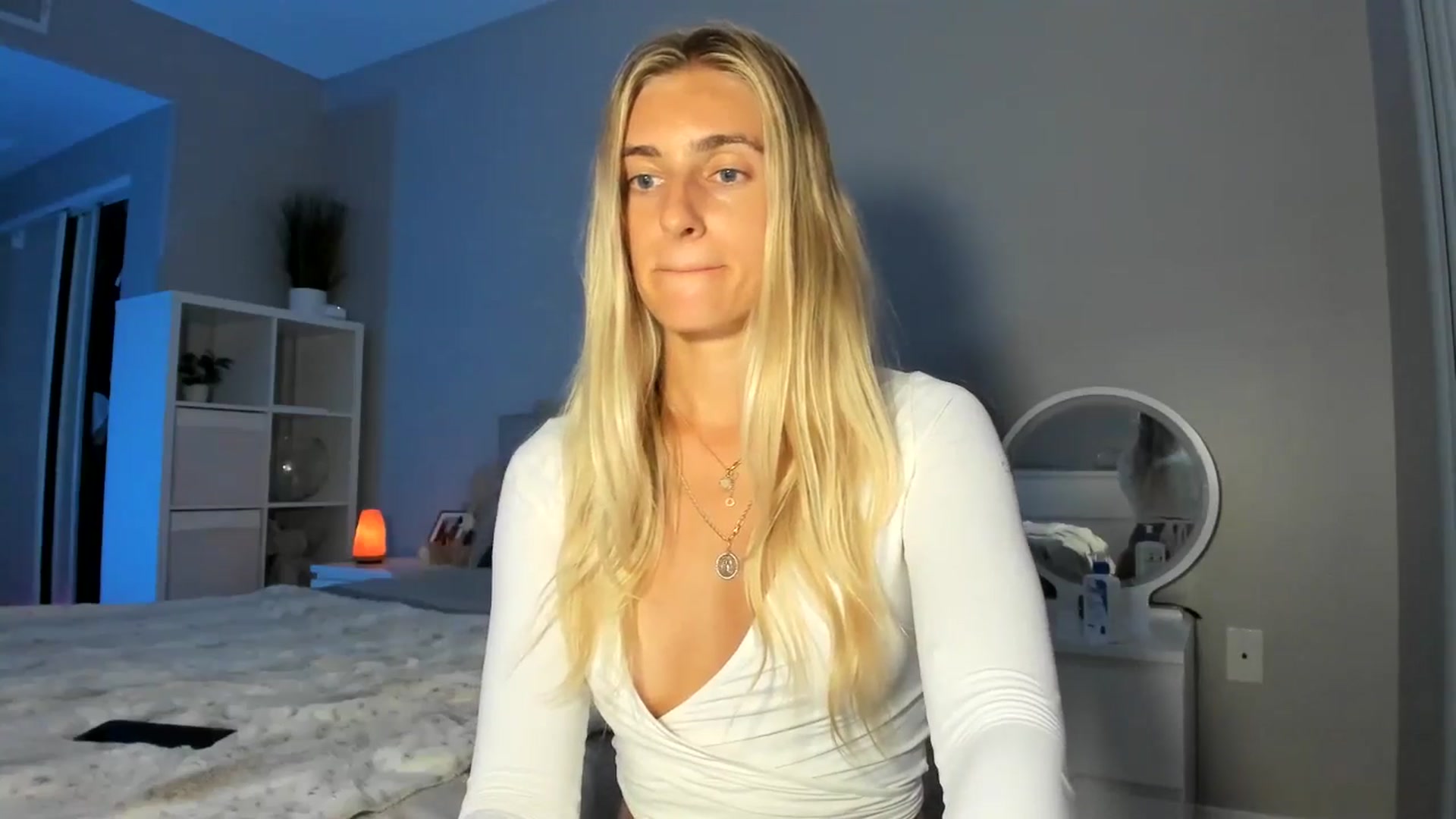Gallery image thumbnail from Vodka_Queen's myfreecams stream on, 09/04/2025, 06:16 image 14 of 20