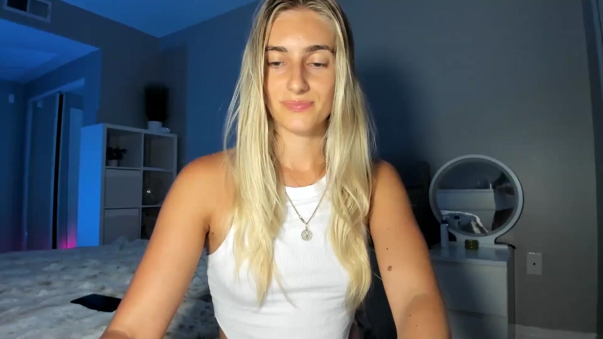 Gallery image thumbnail from Vodka_Queen's myfreecams stream on, 09/05/2025, 05:56 image 1 of 20