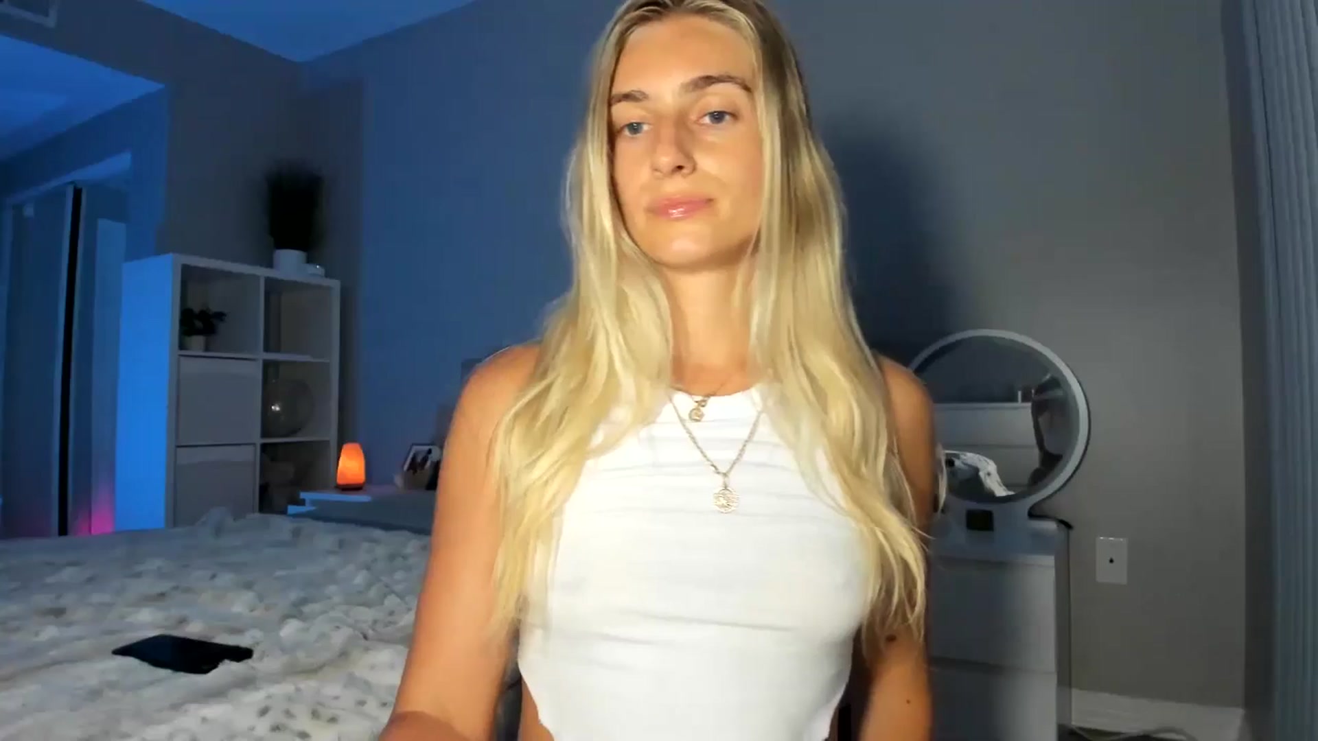 Gallery image thumbnail from Vodka_Queen's myfreecams stream on, 09/05/2025, 05:56 image 4 of 20