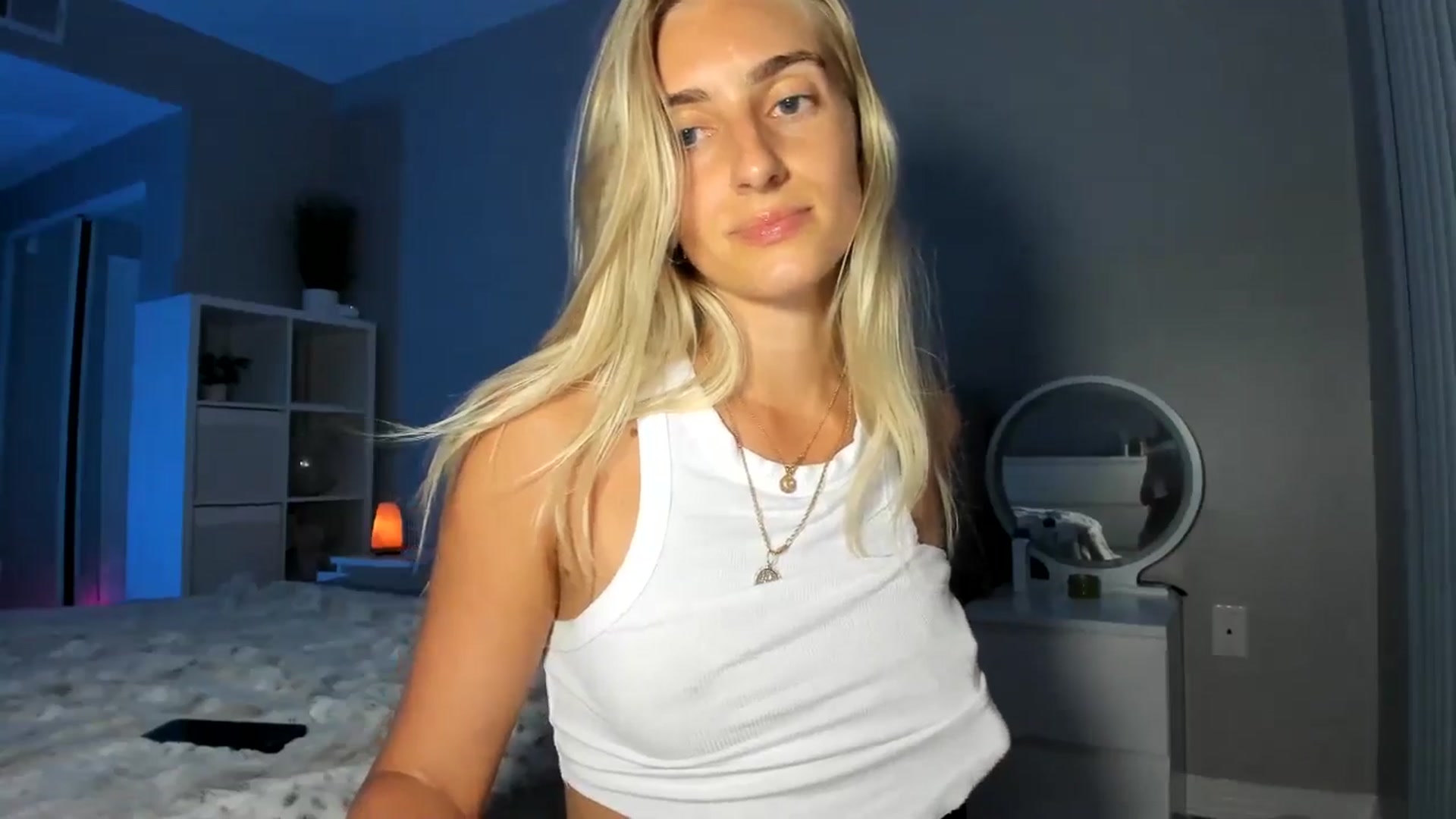 Gallery image thumbnail from Vodka_Queen's myfreecams stream on, 09/05/2025, 05:56 image 6 of 20