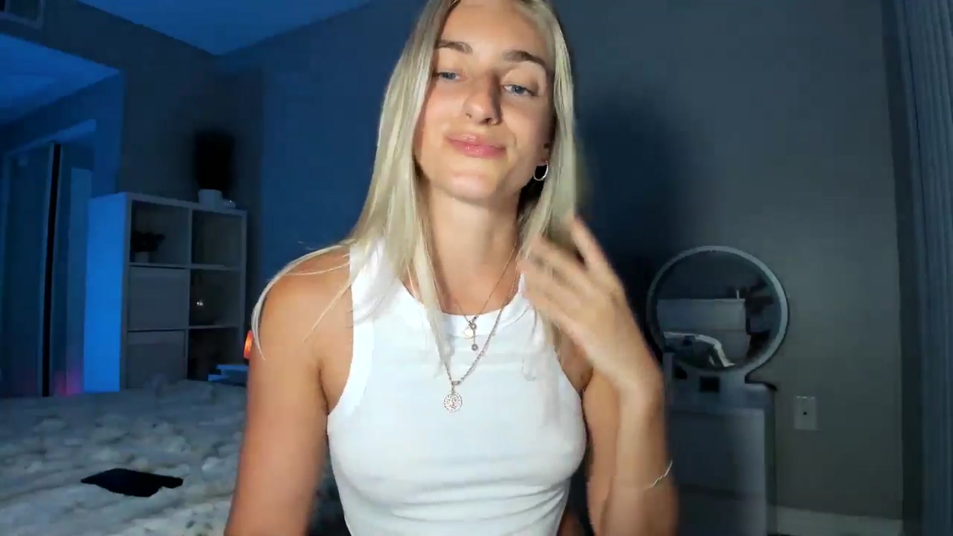 Gallery image thumbnail from Vodka_Queen's myfreecams stream on, 09/05/2025, 05:56 image 5 of 20