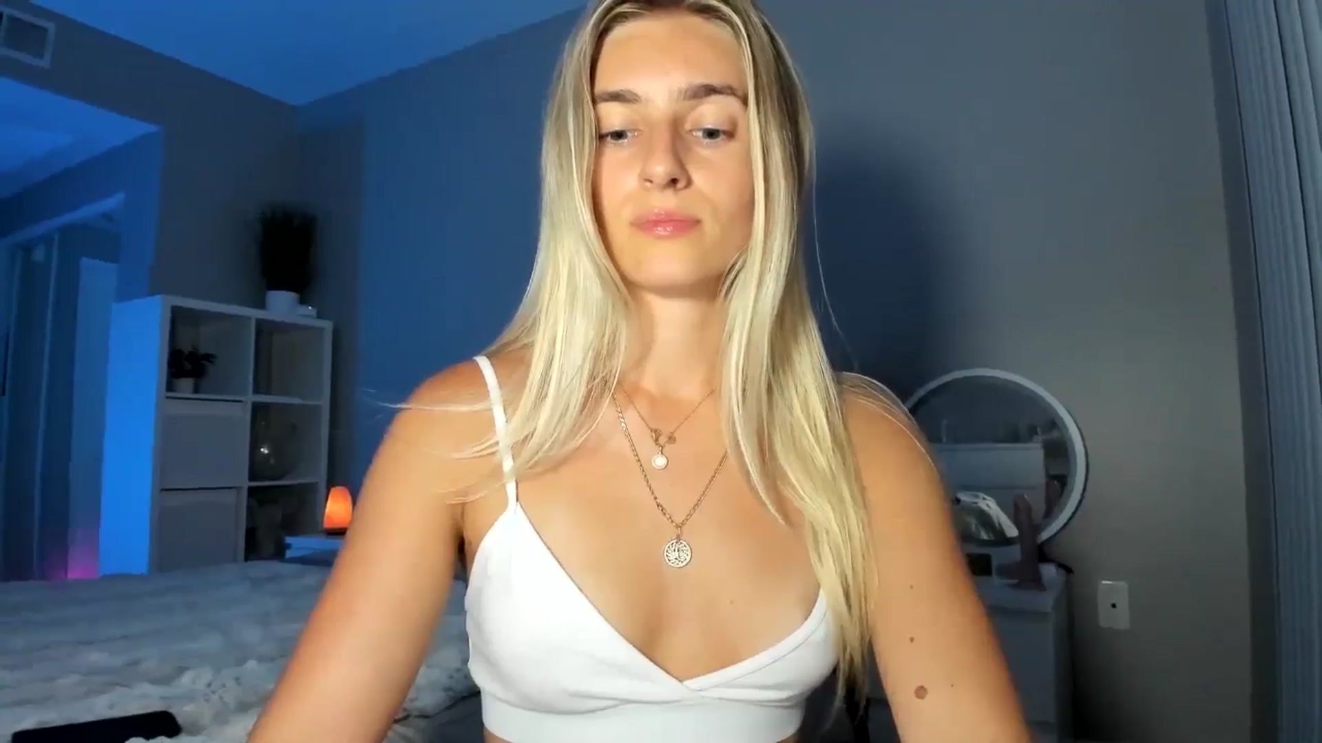 Gallery image thumbnail from Vodka_Queen's myfreecams stream on, 09/10/2025, 07:48 image 4 of 20