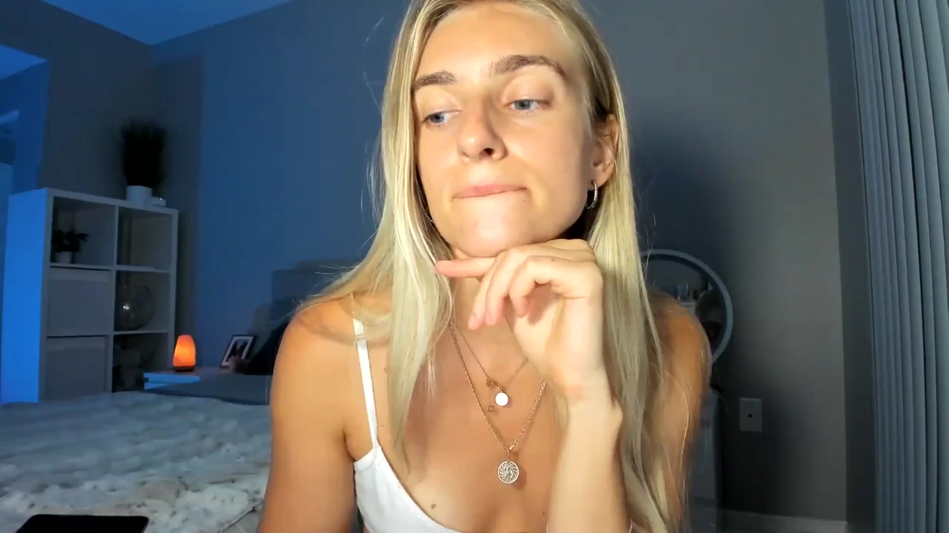 Gallery image thumbnail from Vodka_Queen's myfreecams stream on, 09/10/2025, 07:48 image 14 of 20