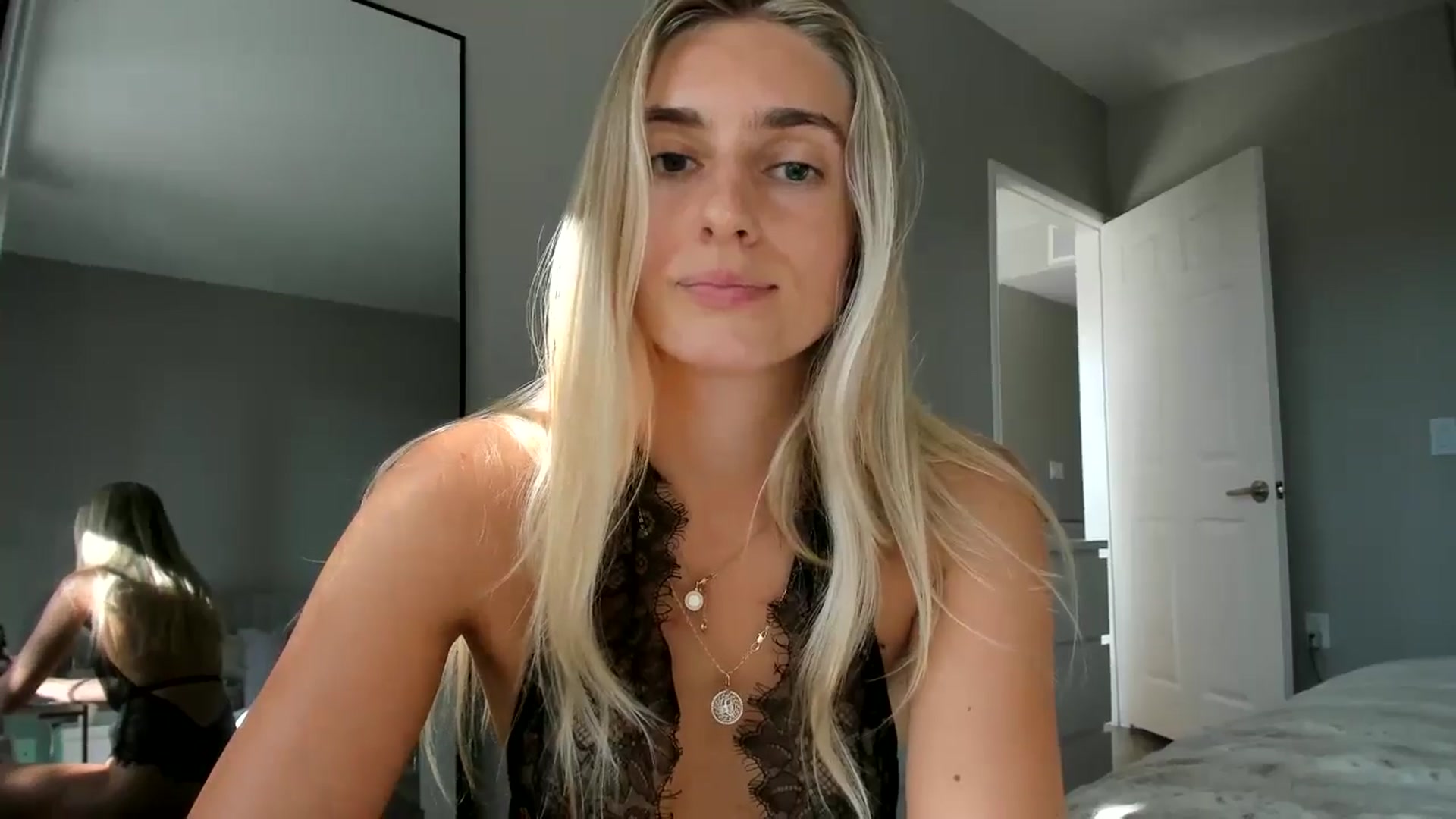 Gallery image thumbnail from Vodka_Queen's myfreecams stream on, 09/24/2025, 23:07 image 20 of 20