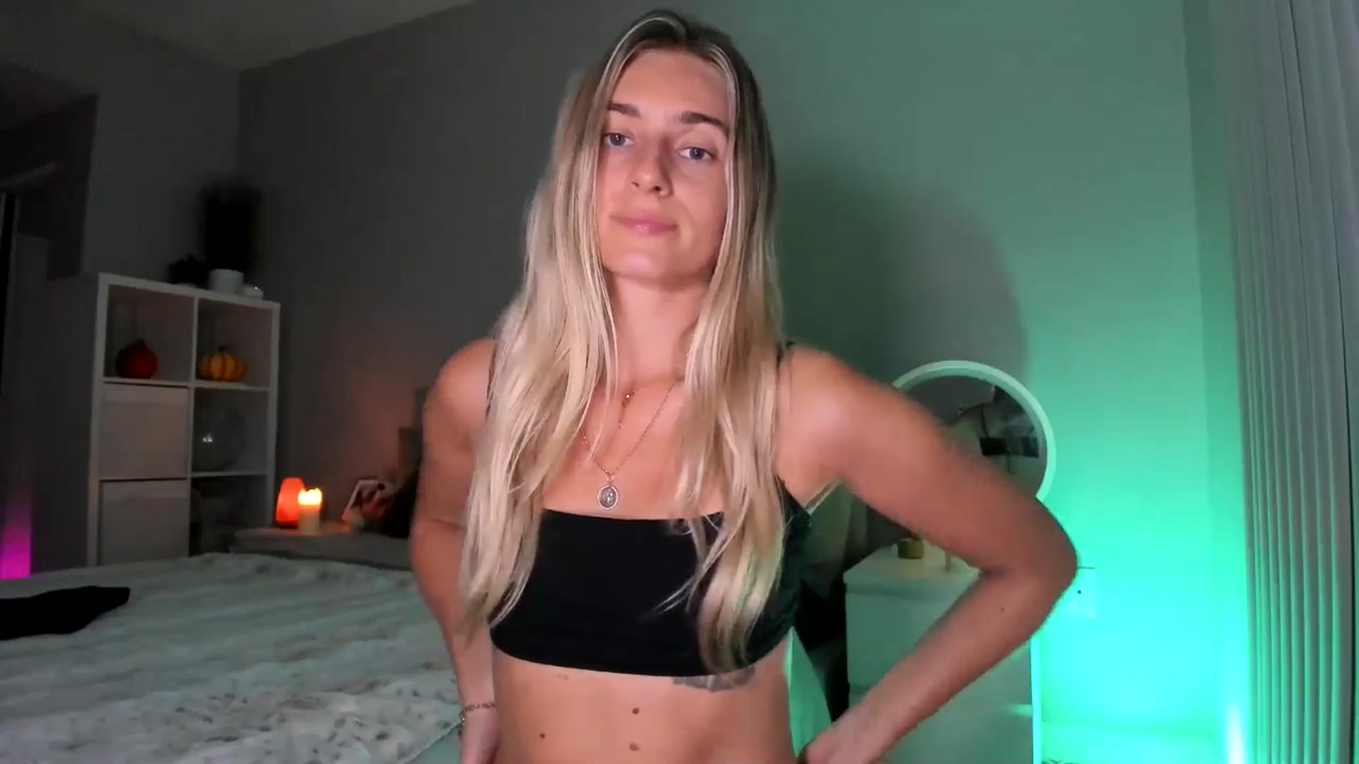 Gallery image thumbnail from Vodka_Queen's myfreecams stream on, 09/29/2025, 07:30 image 8 of 20