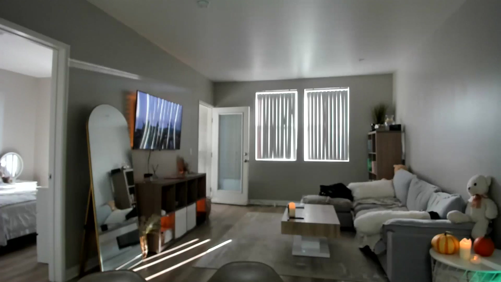 Gallery image thumbnail from Vodka_Queen's myfreecams stream on, 09/29/2025, 23:49 image 14 of 20