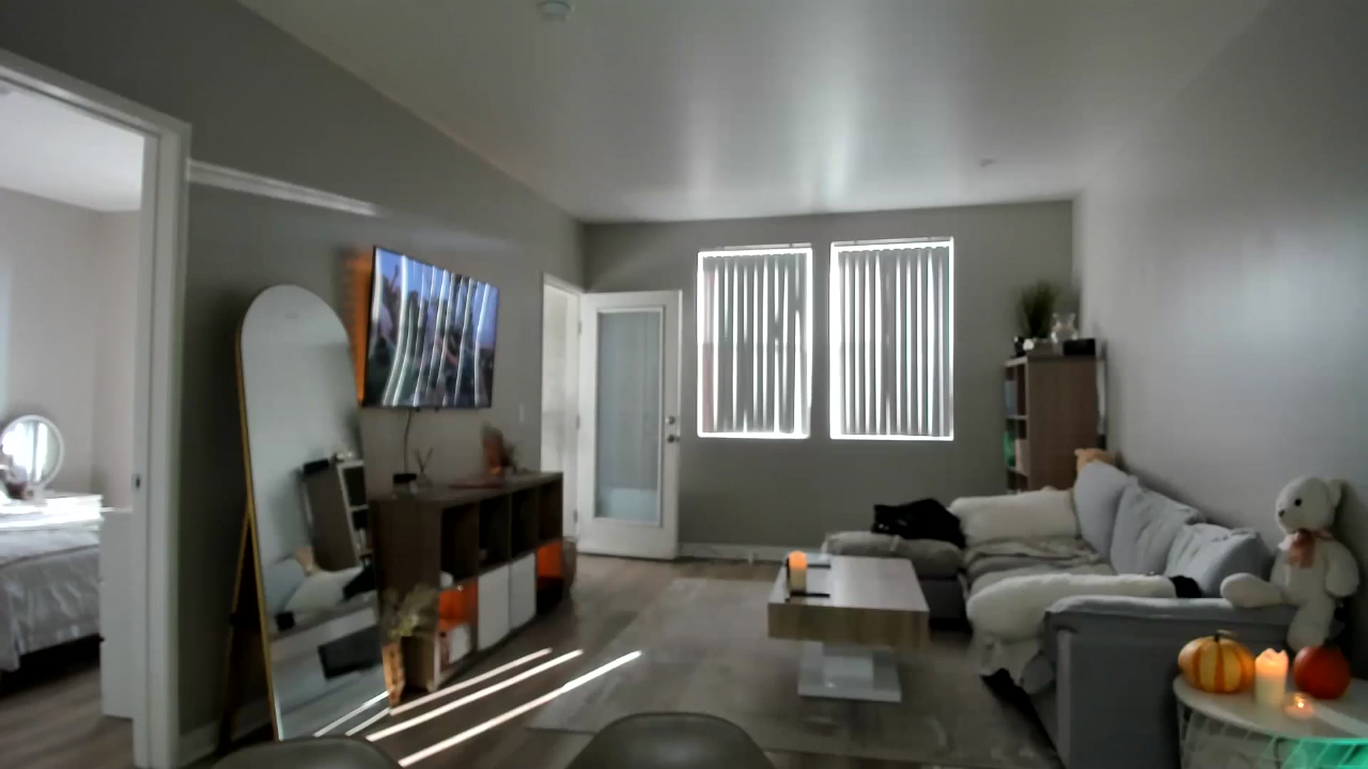 Gallery image thumbnail from Vodka_Queen's myfreecams stream on, 09/29/2025, 23:49 image 12 of 20