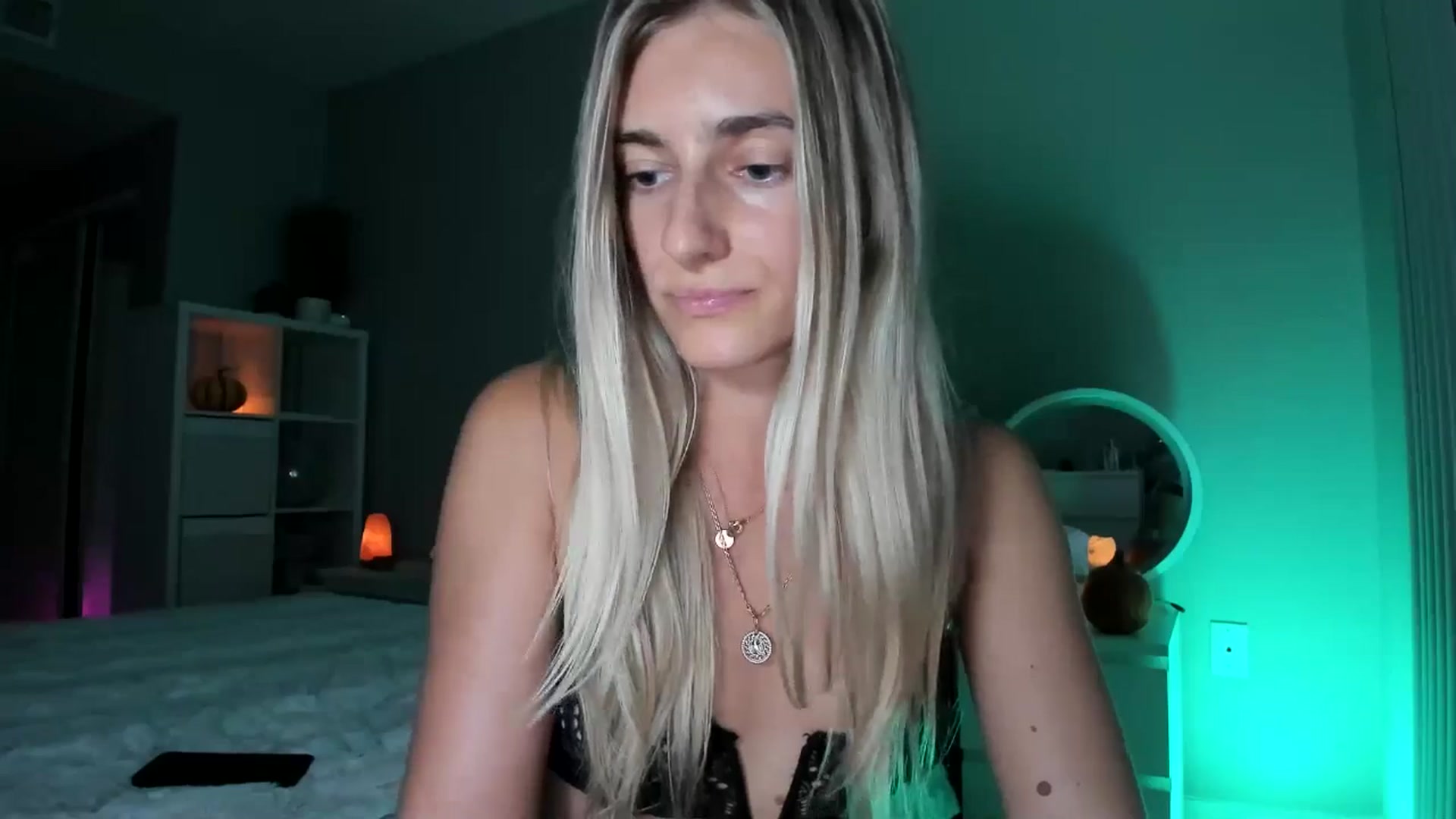 Gallery image thumbnail from Vodka_Queen's myfreecams stream on, 10/01/2025, 07:26 image 14 of 20