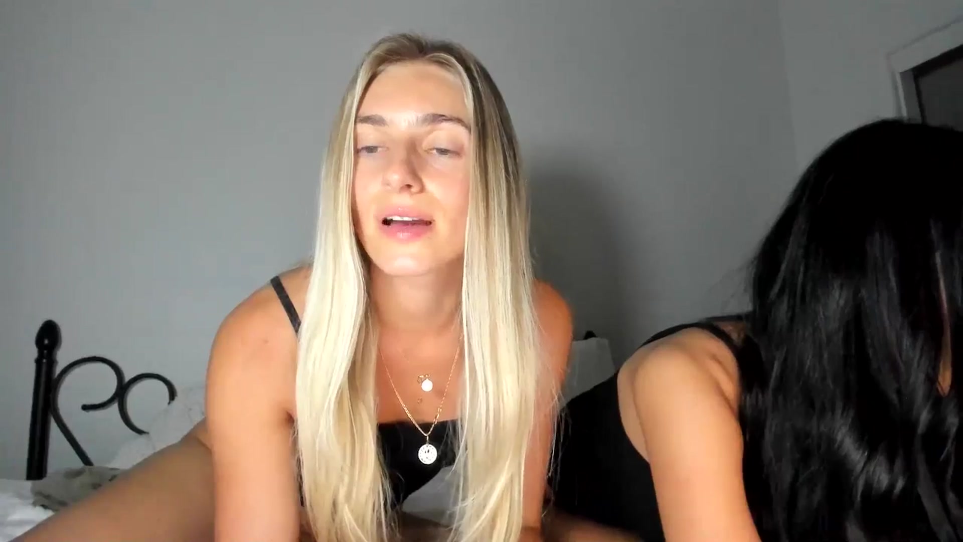 Gallery image thumbnail from Vodka_Queen's myfreecams stream on, 10/05/2025, 08:33 image 14 of 20