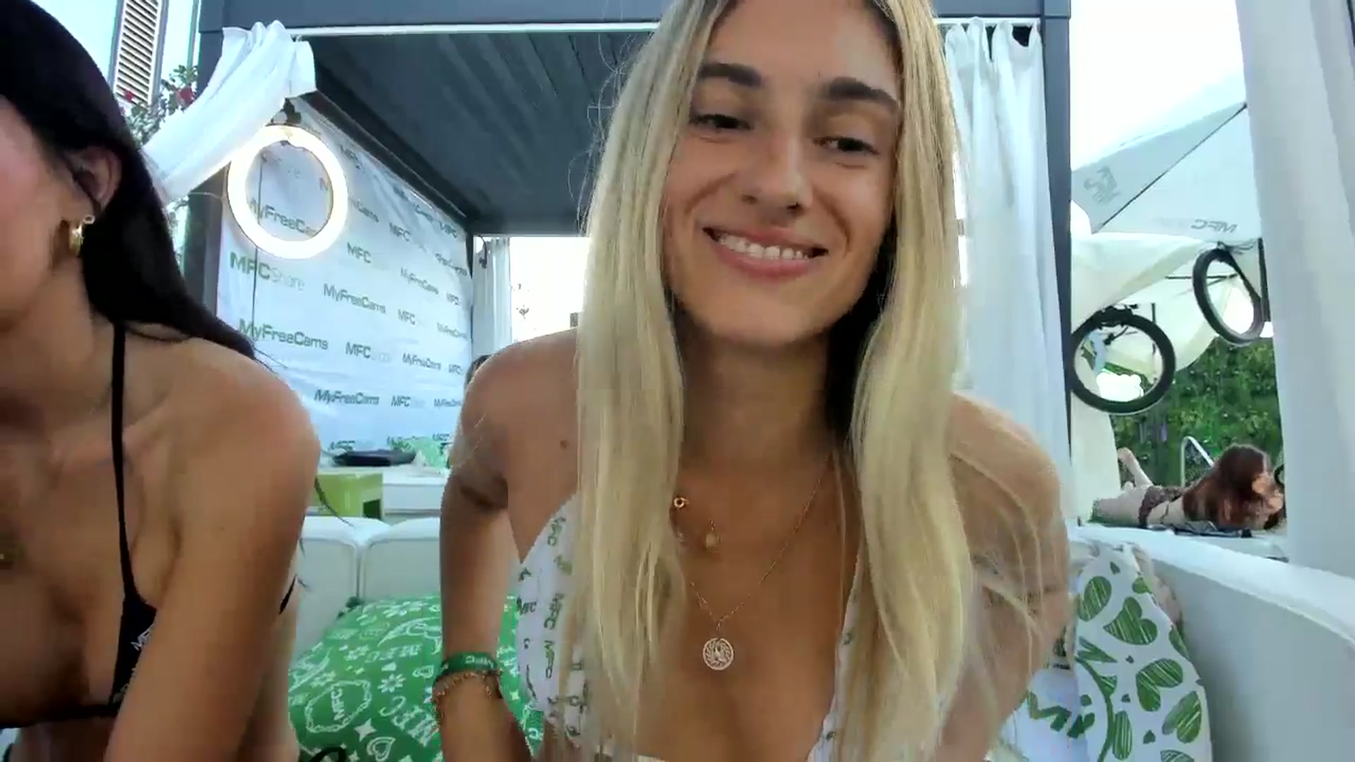 Gallery image thumbnail from Vodka_Queen's myfreecams stream on, 10/09/2025, 02:28 image 3 of 20