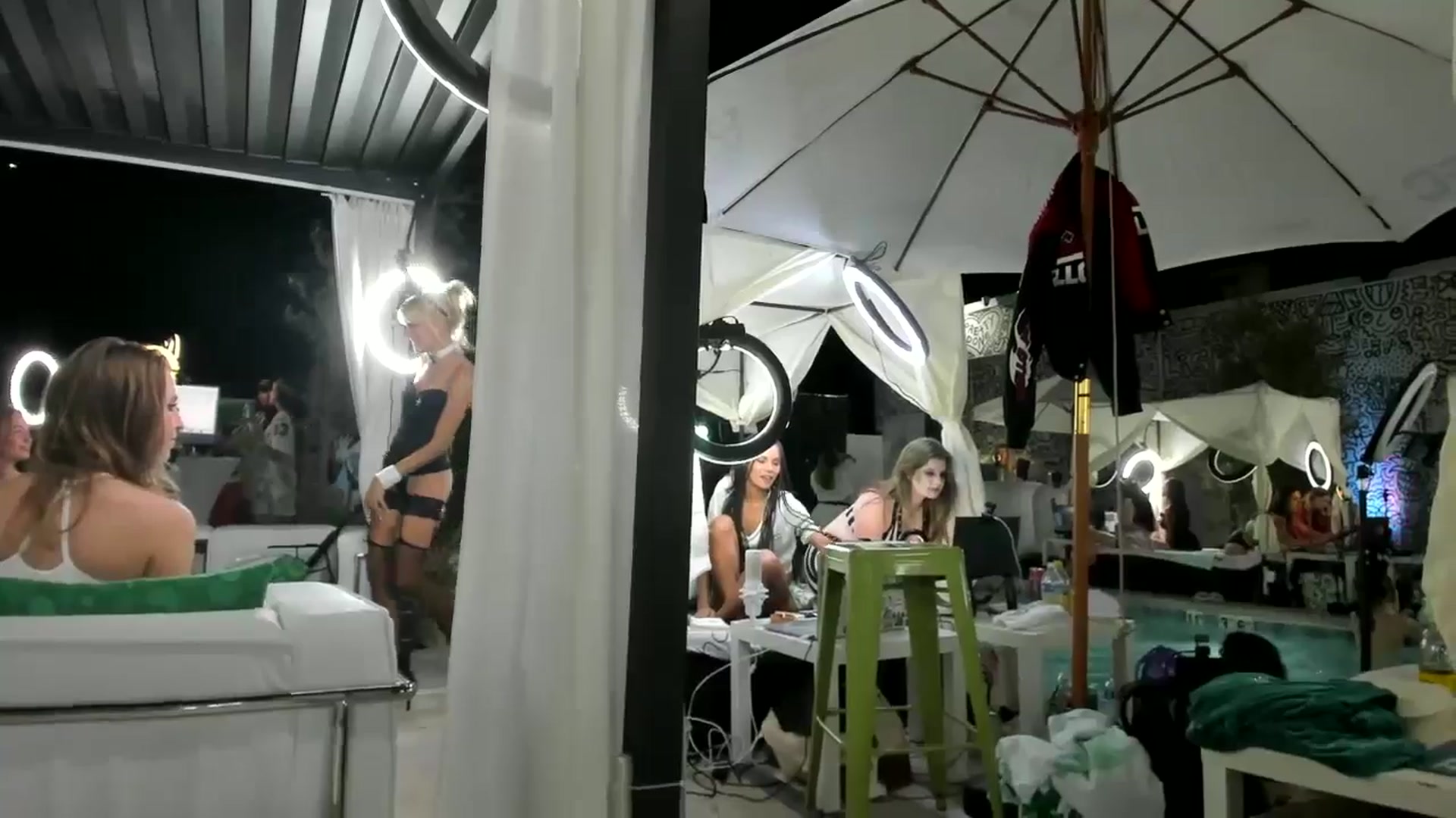 Gallery image thumbnail from Vodka_Queen's myfreecams stream on, 10/09/2025, 04:13 image 6 of 20