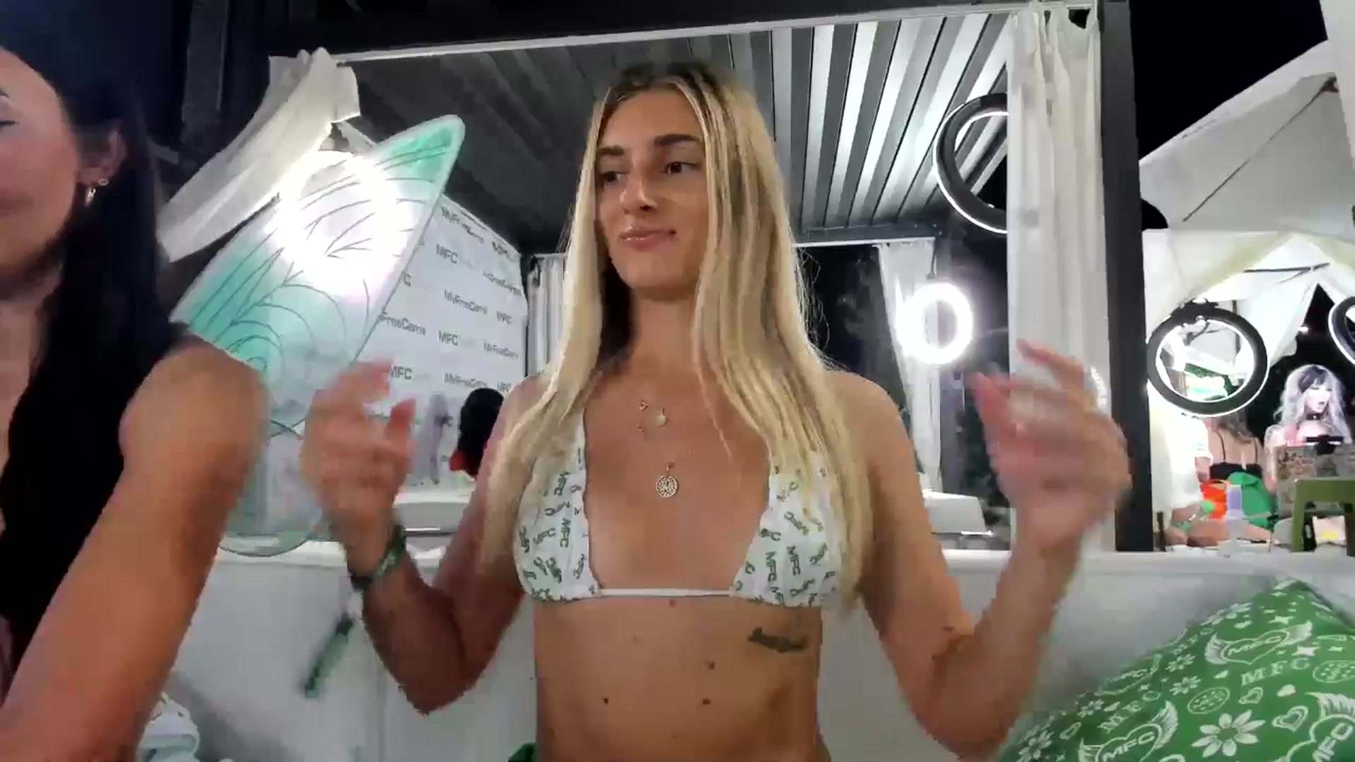 Gallery image thumbnail from Vodka_Queen's myfreecams stream on, 10/09/2025, 04:13 image 15 of 20