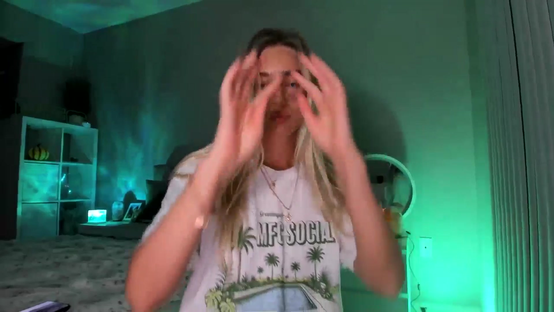 Gallery image thumbnail from Vodka_Queen's myfreecams stream on, 10/11/2025, 09:36 image 4 of 20