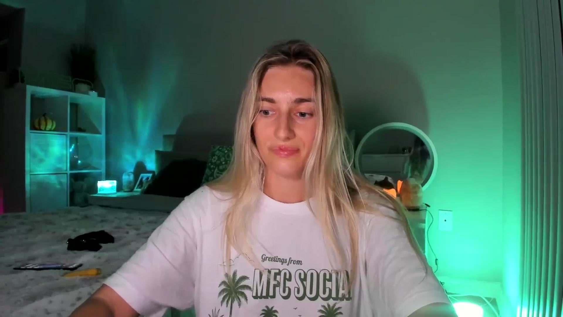 Gallery image thumbnail from Vodka_Queen's myfreecams stream on, 10/11/2025, 09:36 image 17 of 20