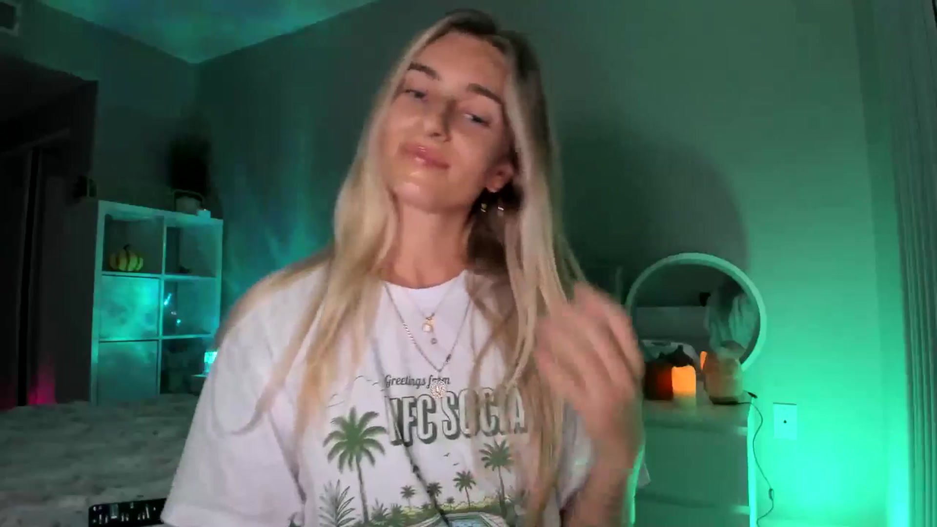 Gallery image thumbnail from Vodka_Queen's myfreecams stream on, 10/11/2025, 09:36 image 10 of 20