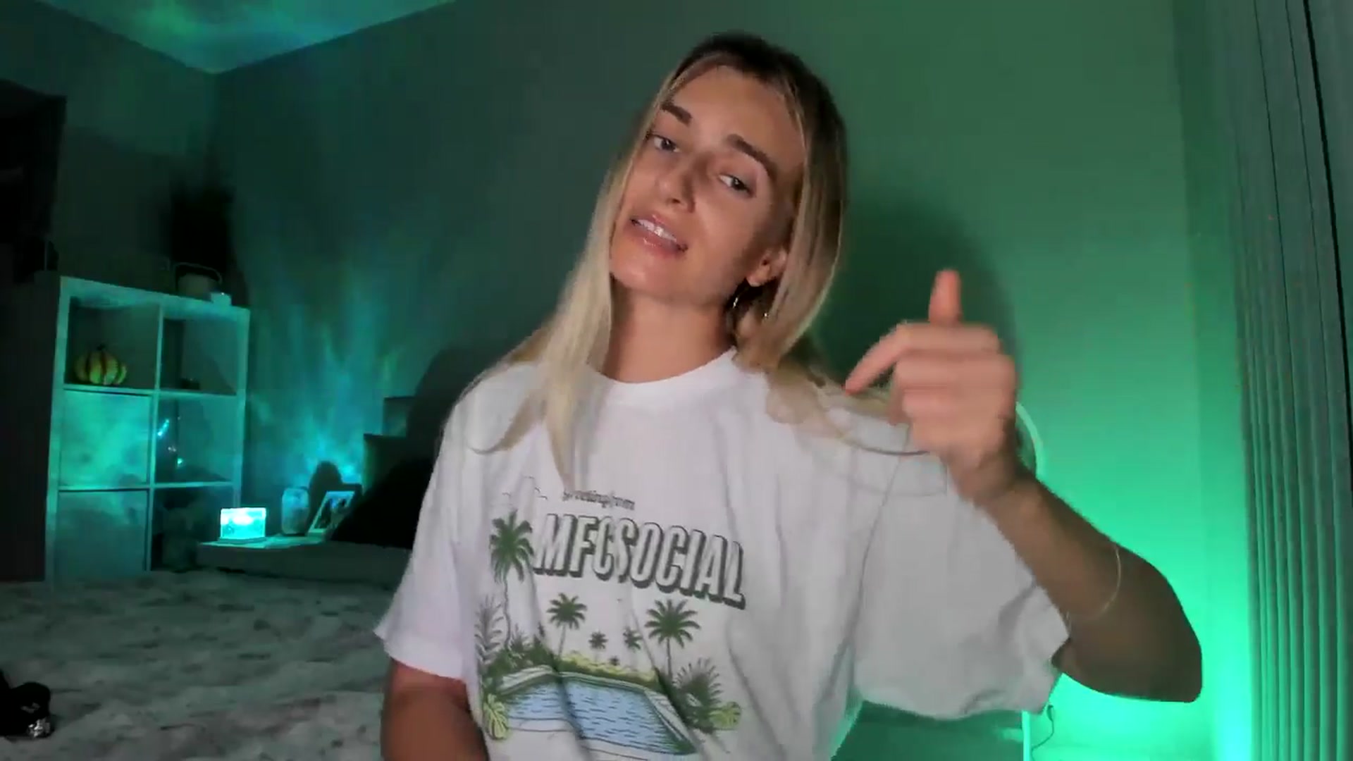 Gallery image thumbnail from Vodka_Queen's myfreecams stream on, 10/11/2025, 10:13 image 12 of 20