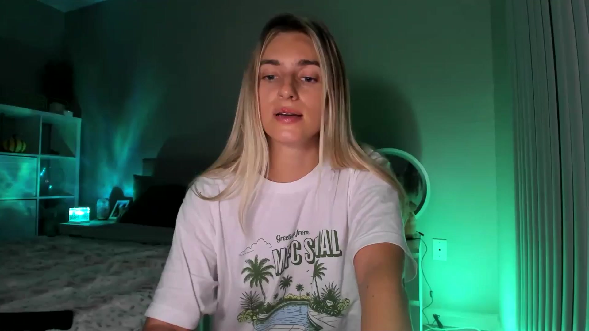 Gallery image thumbnail from Vodka_Queen's myfreecams stream on, 10/11/2025, 10:43 image 19 of 20