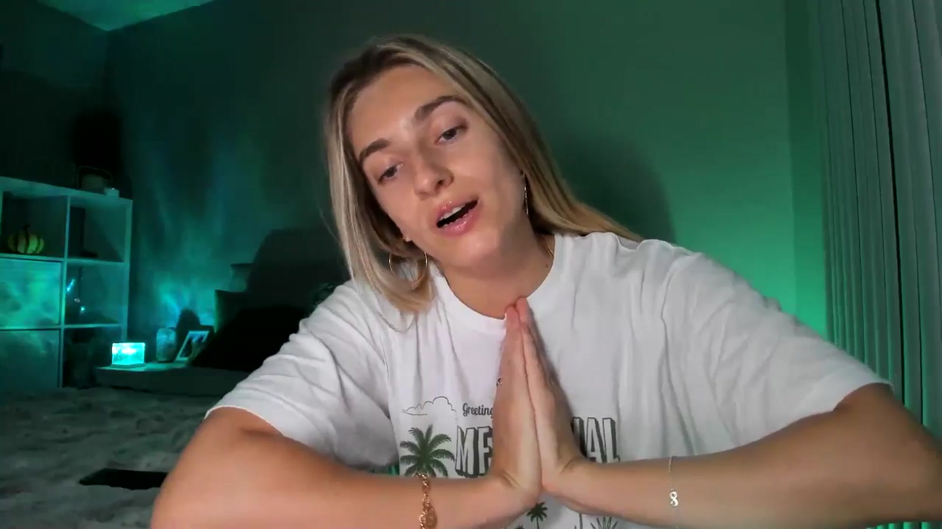 Gallery image thumbnail from Vodka_Queen's myfreecams stream on, 10/11/2025, 10:43 image 6 of 20